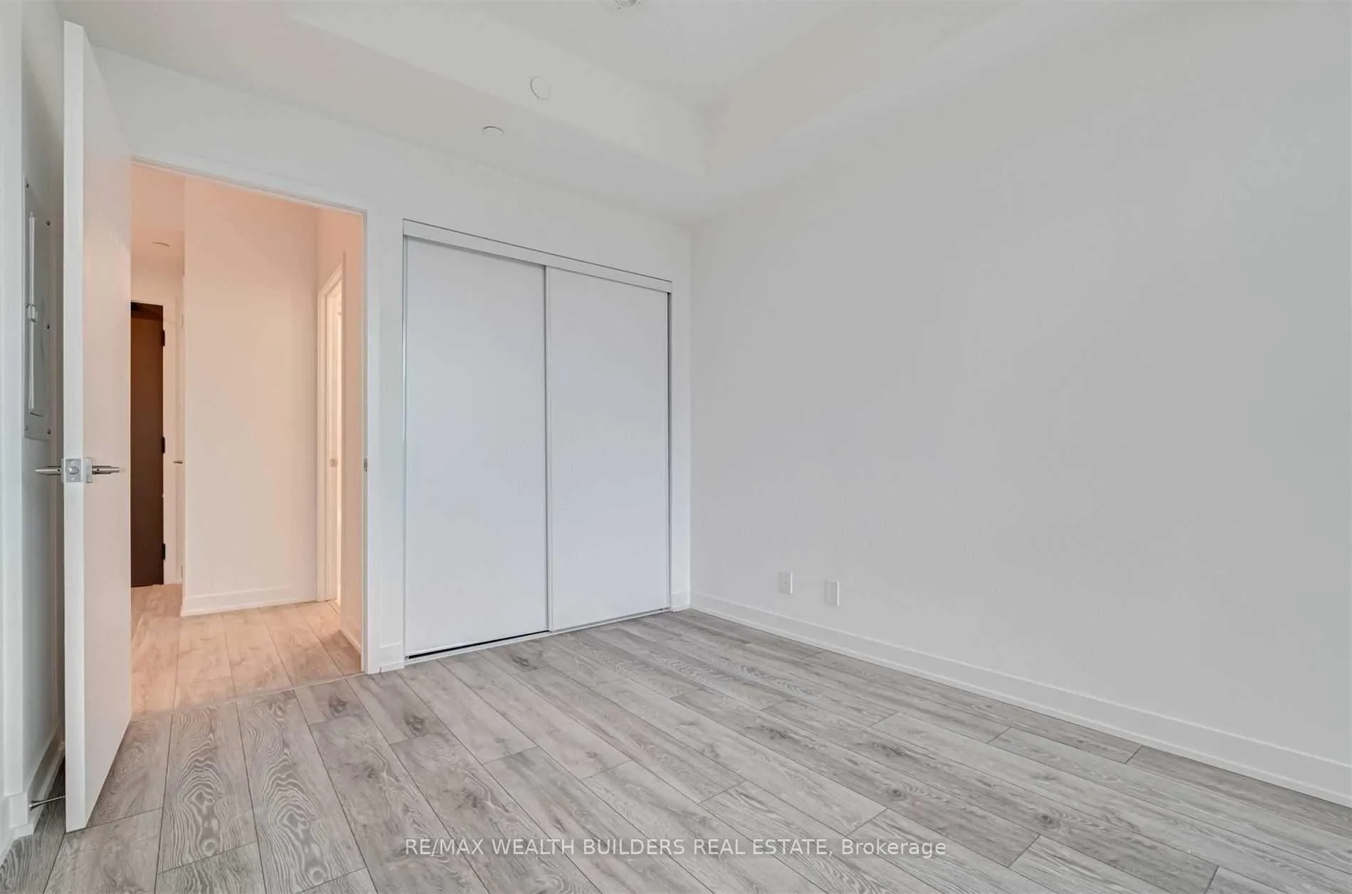 Photo 13 of Unit 2206, 15 Holmes Avenue, North York, Willowdale East — HOMEH