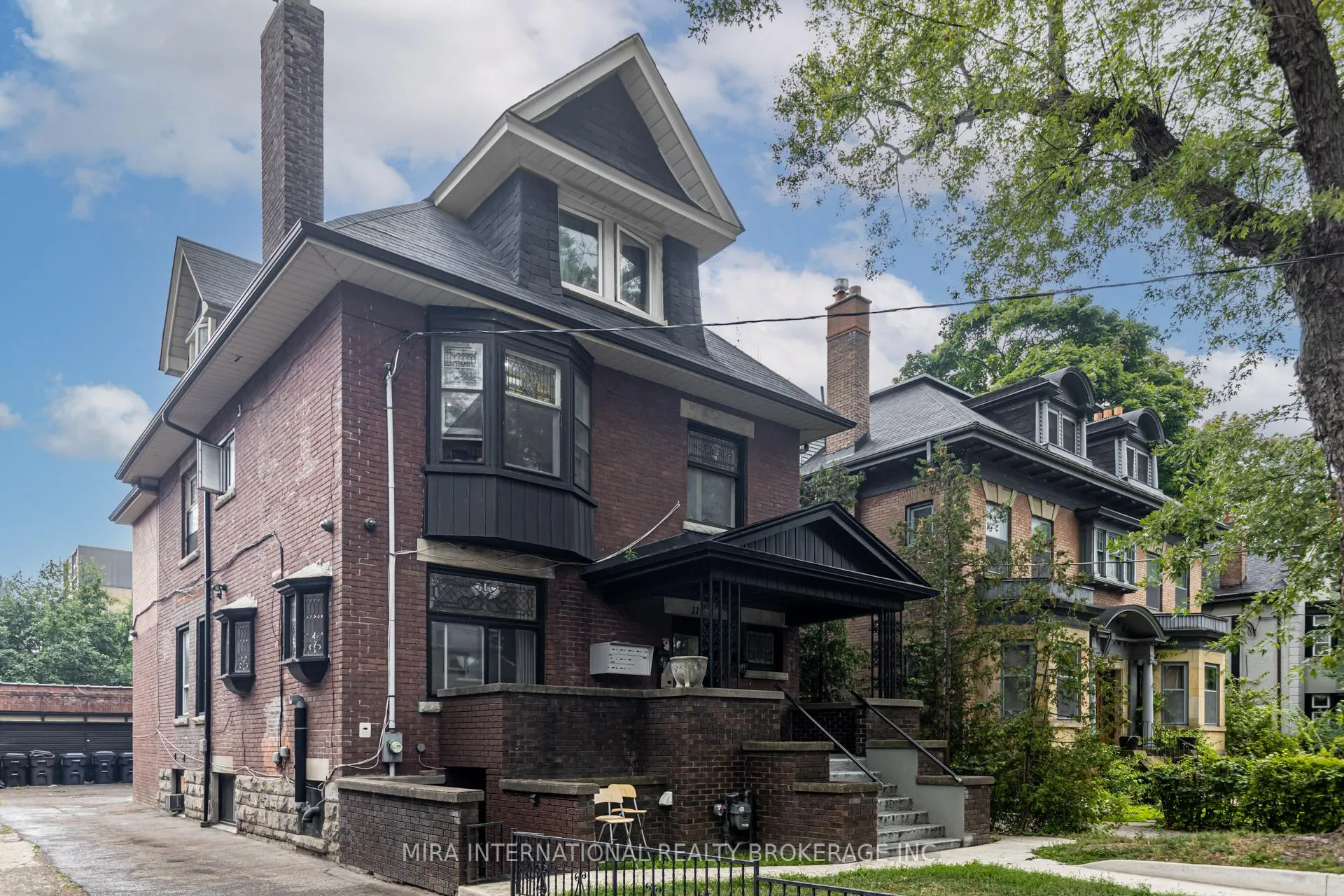 Photo 1 of Unit B3, 11 Laxton Avenue, Toronto, South Parkdale — HOMEH