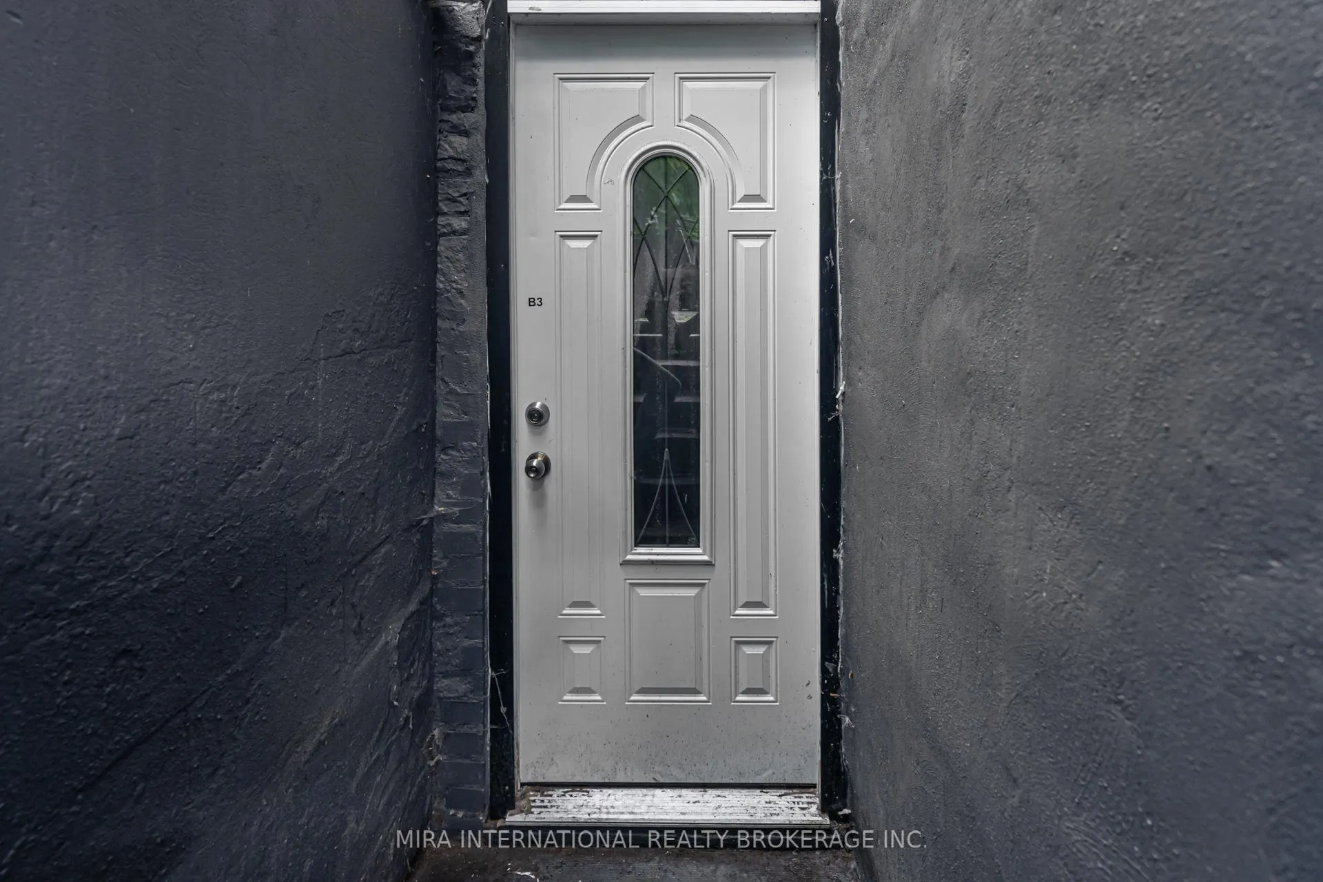 Photo 2 of Unit B3, 11 Laxton Avenue, Toronto, South Parkdale — HOMEH