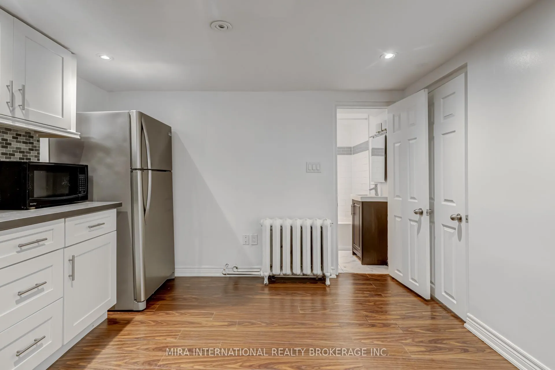 Photo 5 of Unit B3, 11 Laxton Avenue, Toronto, South Parkdale — HOMEH