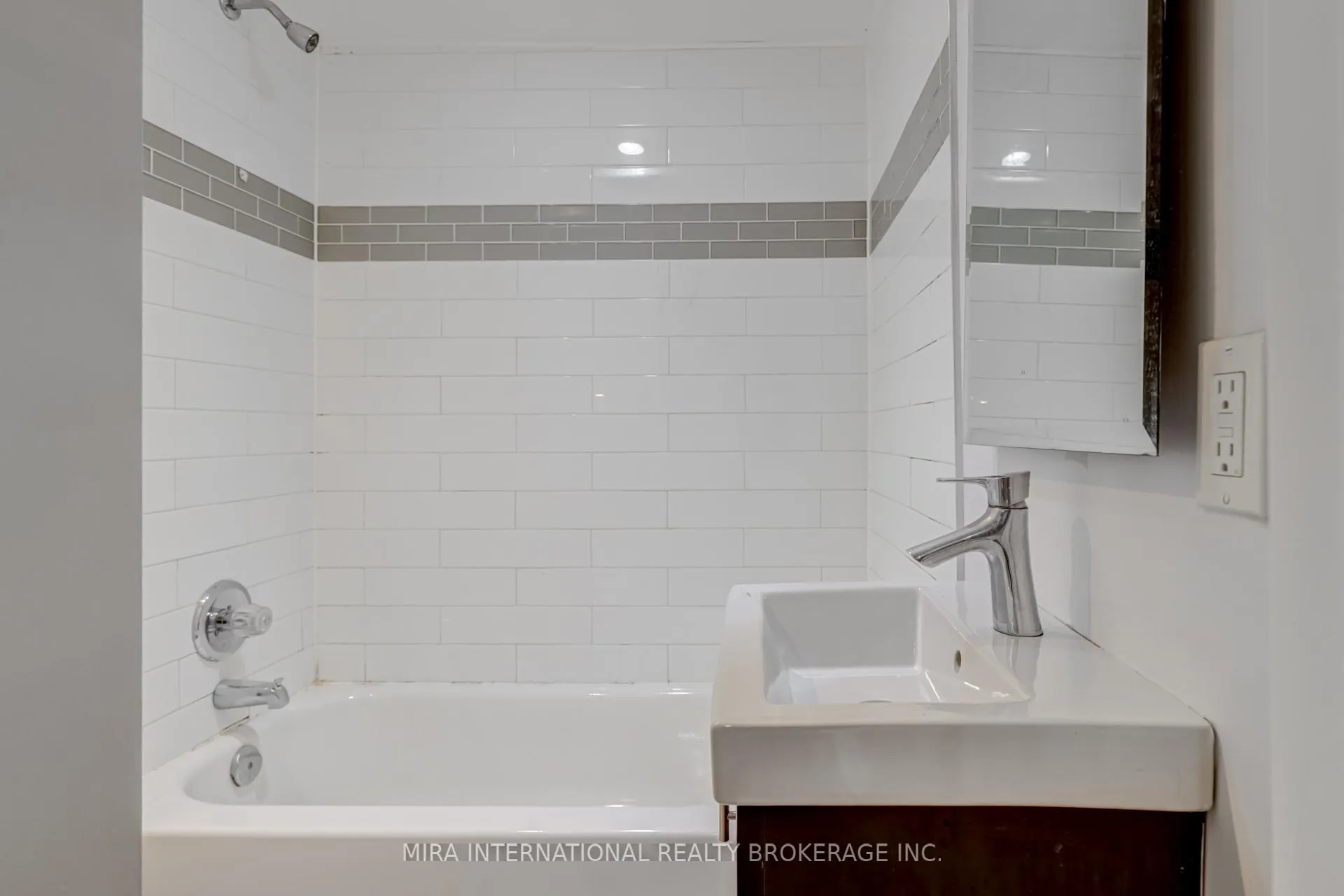 Photo 9 of Unit B3, 11 Laxton Avenue, Toronto, South Parkdale — HOMEH