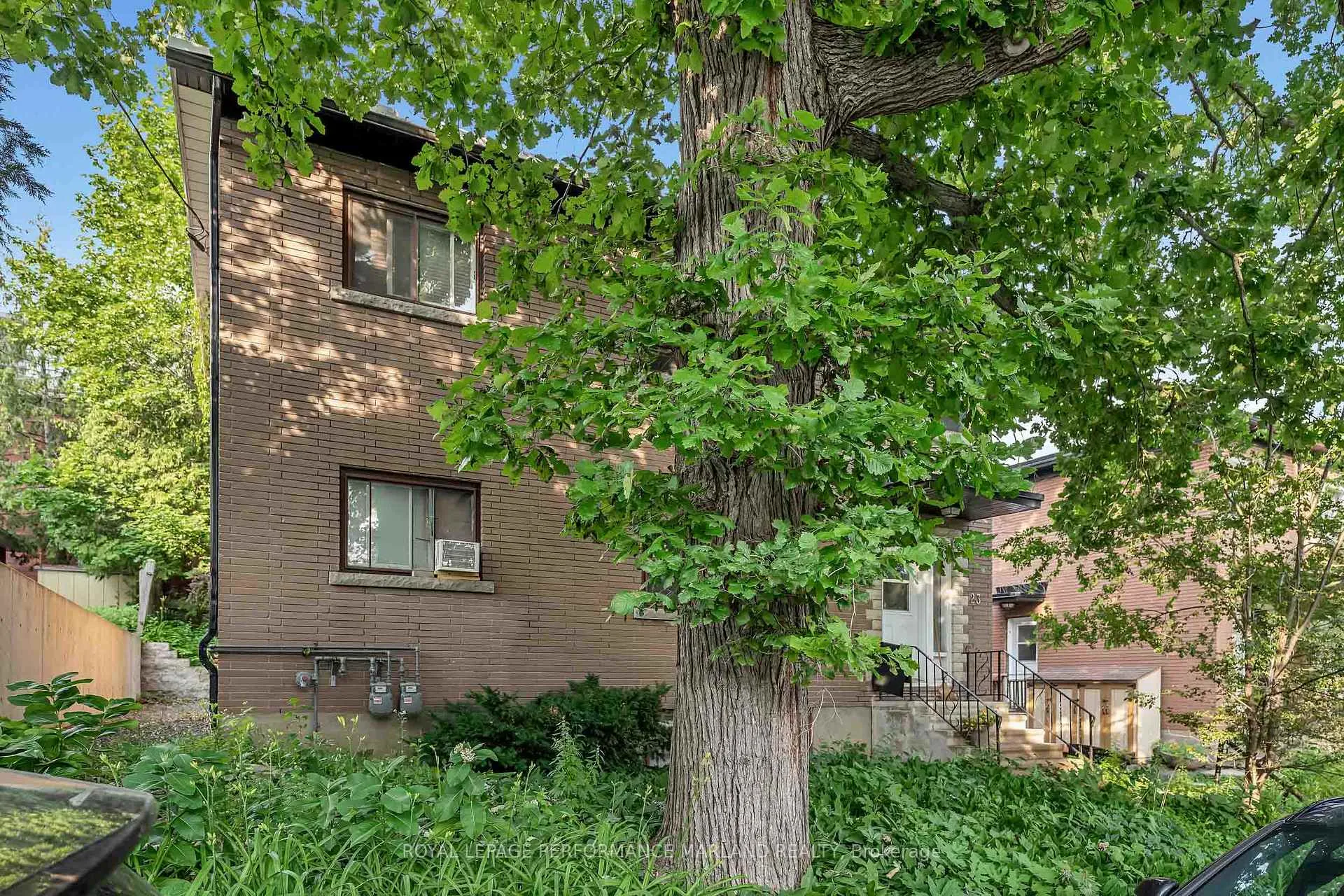 Photo 2 of 23 & 25 Barton Street, Ottawa, Old Ottawa South — HOMEH
