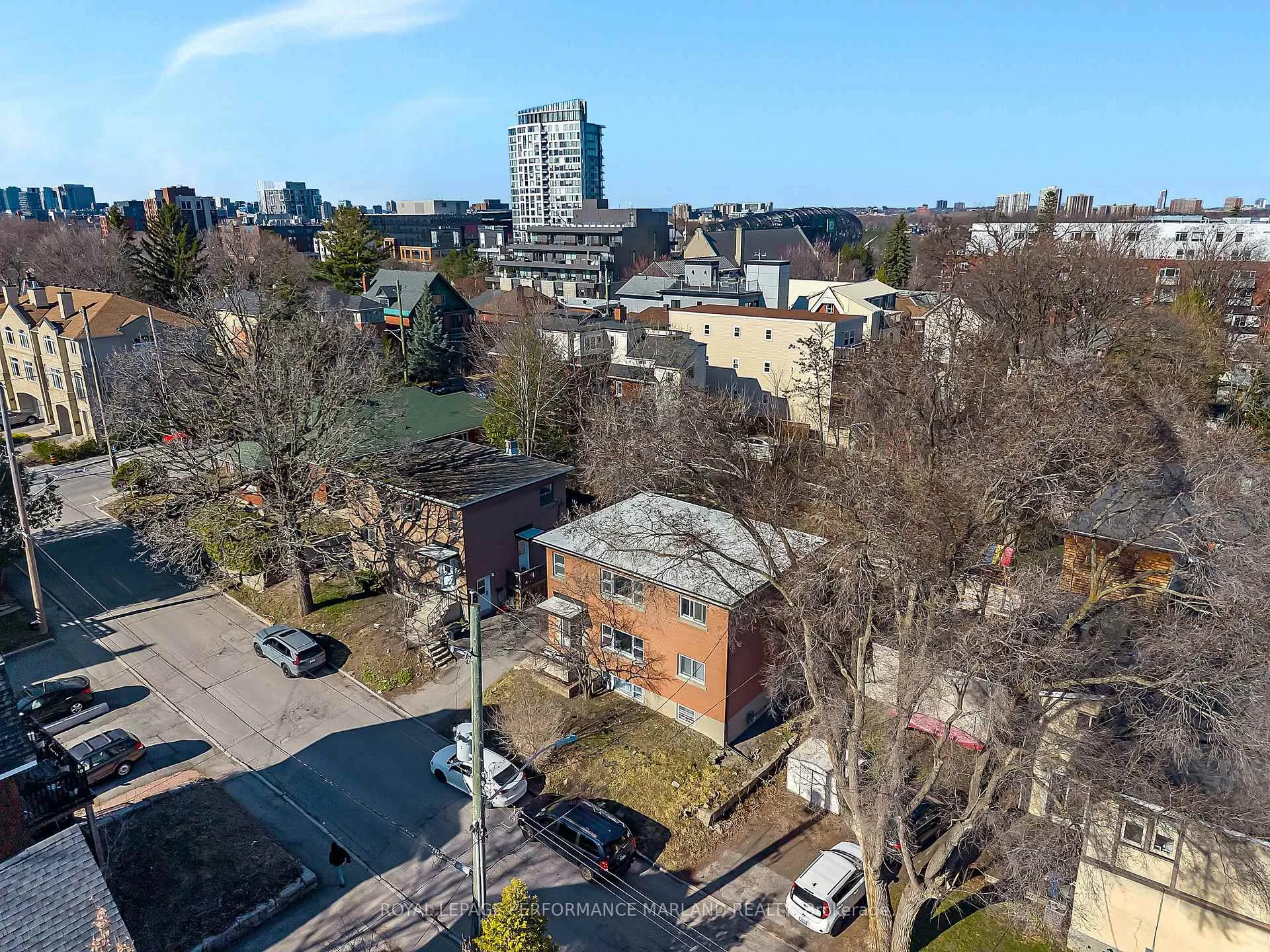 Photo 5 of 23 & 25 Barton Street, Ottawa, Old Ottawa South — HOMEH