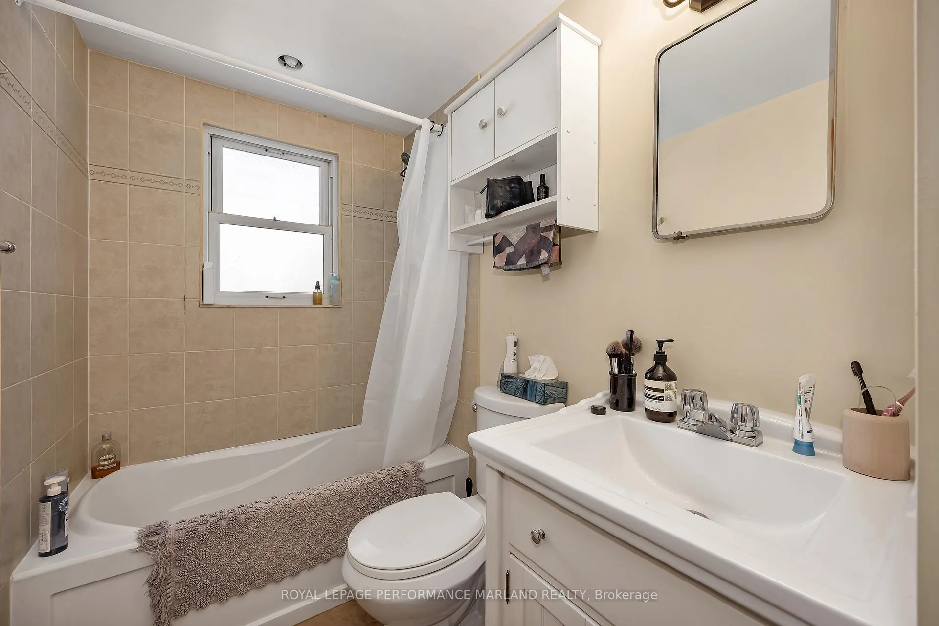 Photo 15 of 23 & 25 Barton Street, Ottawa, Old Ottawa South — HOMEH
