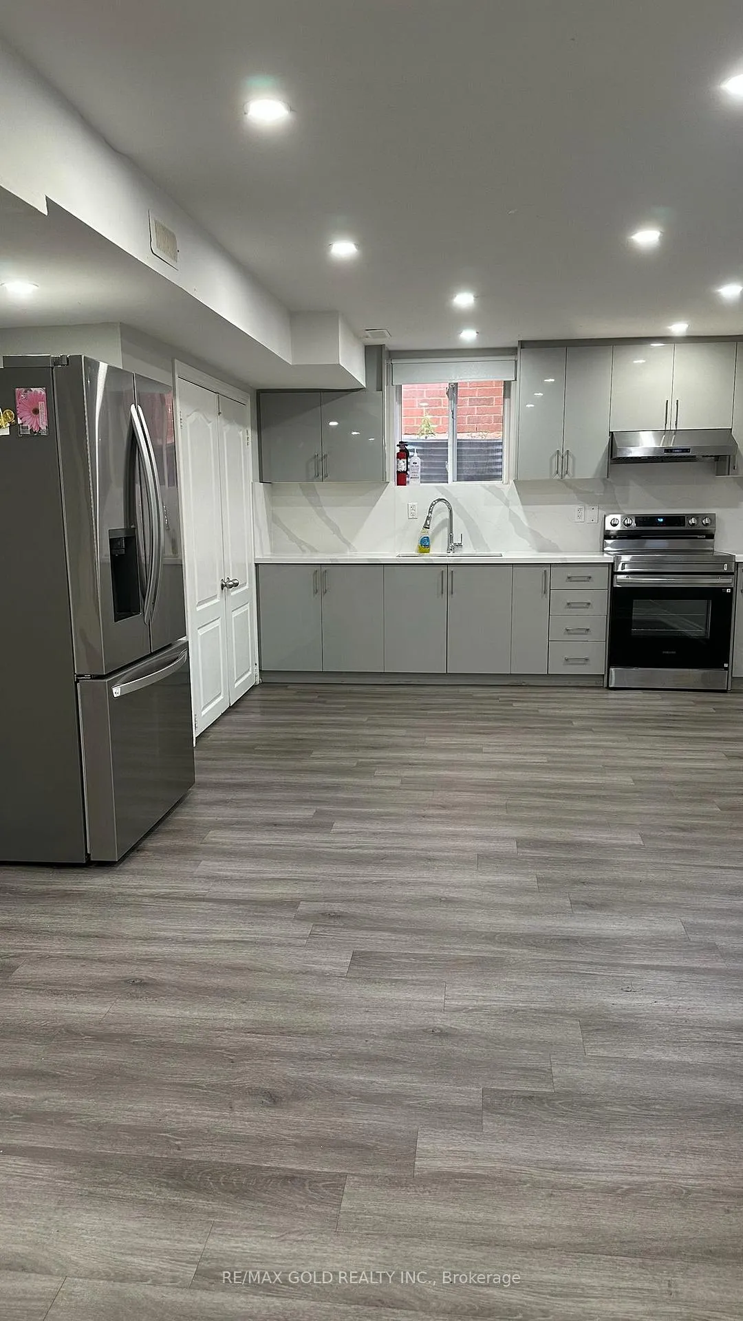 Photo 2 of Unit Unit 2 bsmt, 24 Wardsville Drive, Brampton, Bram West — HOMEH