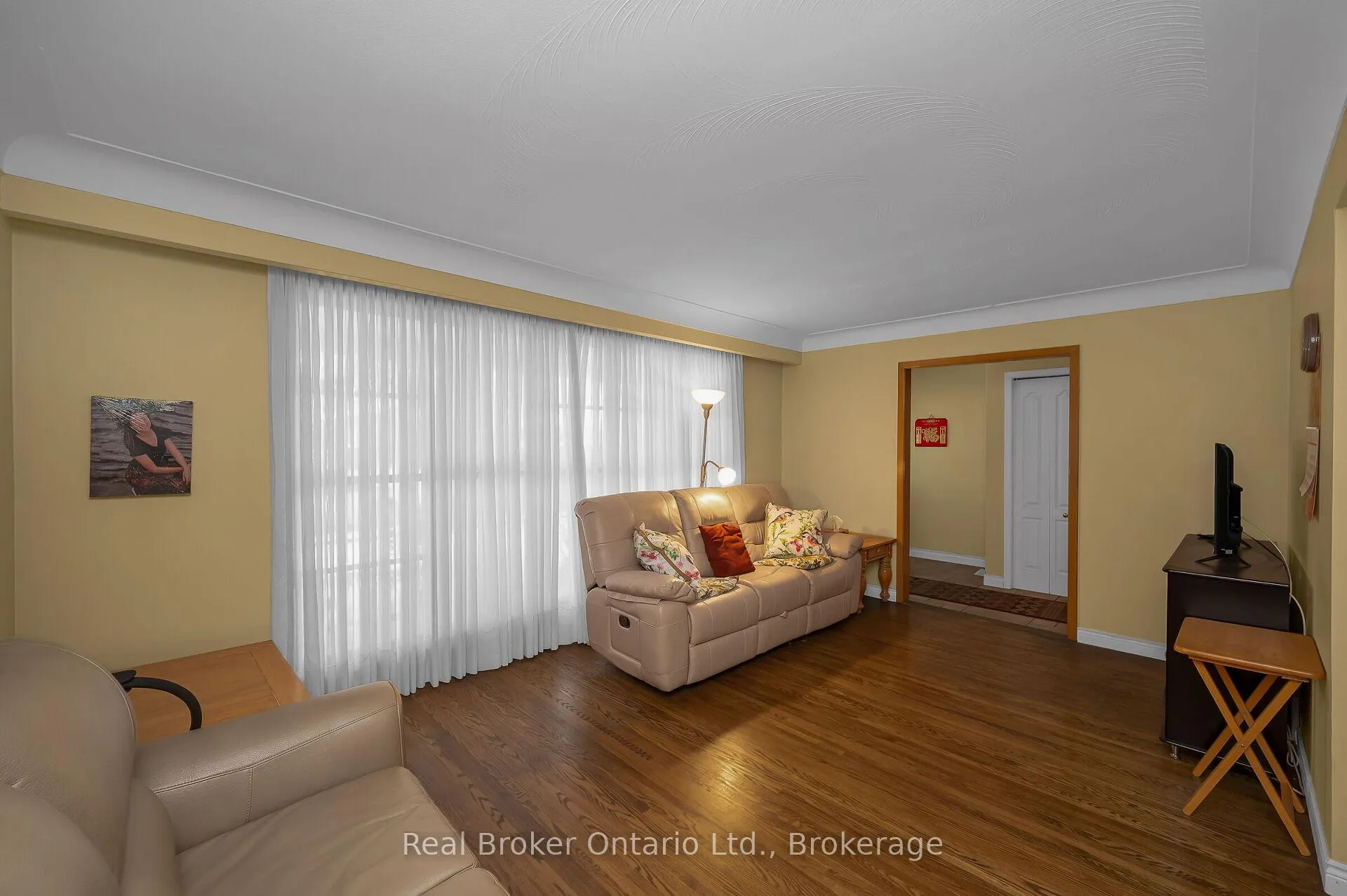 Photo 7 of 11 Crystal Court, Hamilton, Riverdale — HOMEH