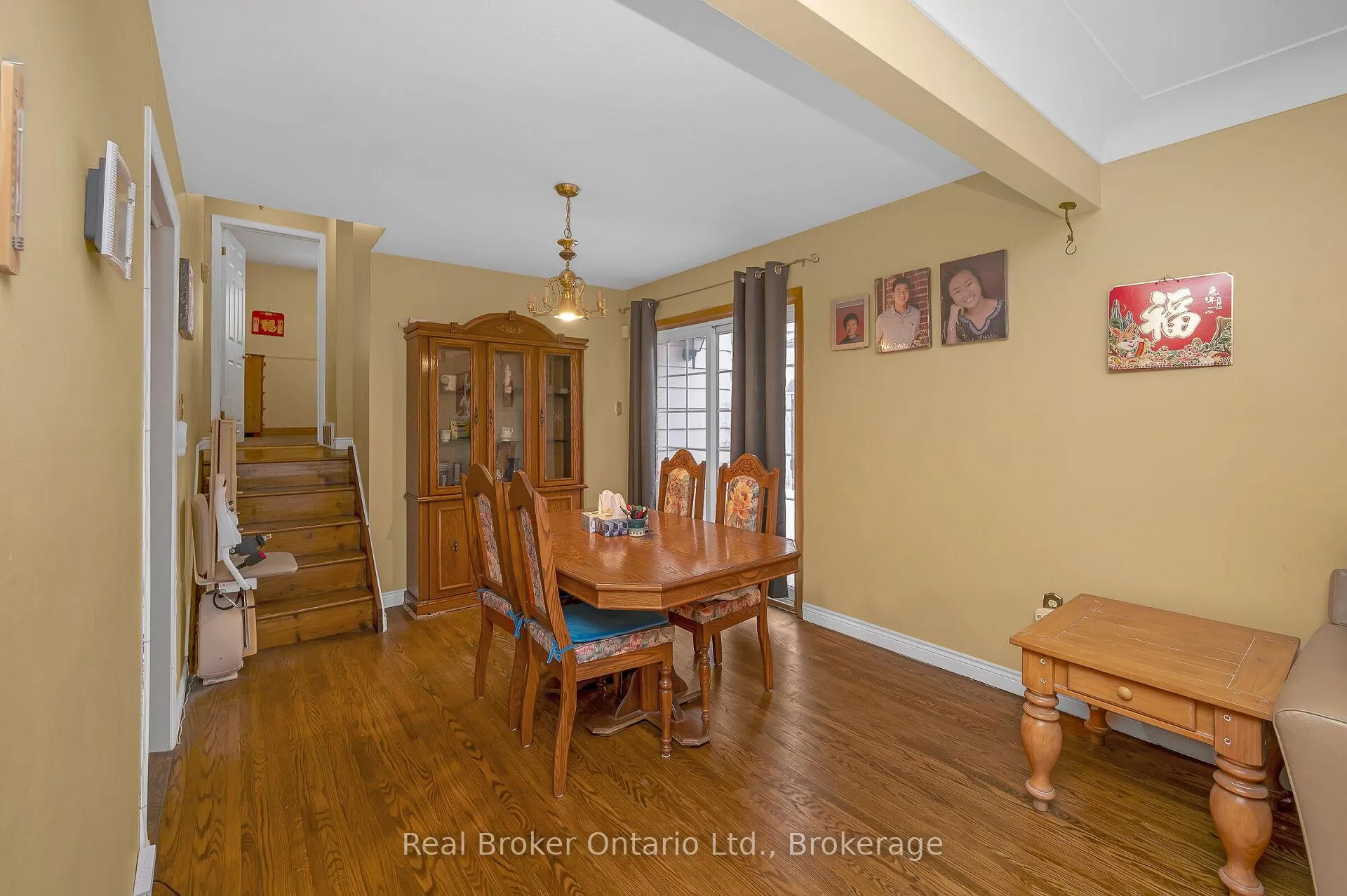 Photo 9 of 11 Crystal Court, Hamilton, Riverdale — HOMEH