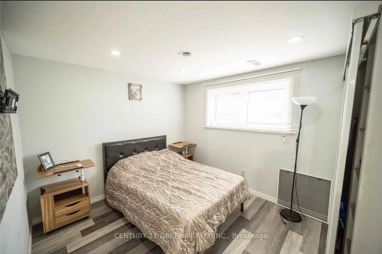 Photo 15 of 391 Admiral Drive, London, East I — HOMEH