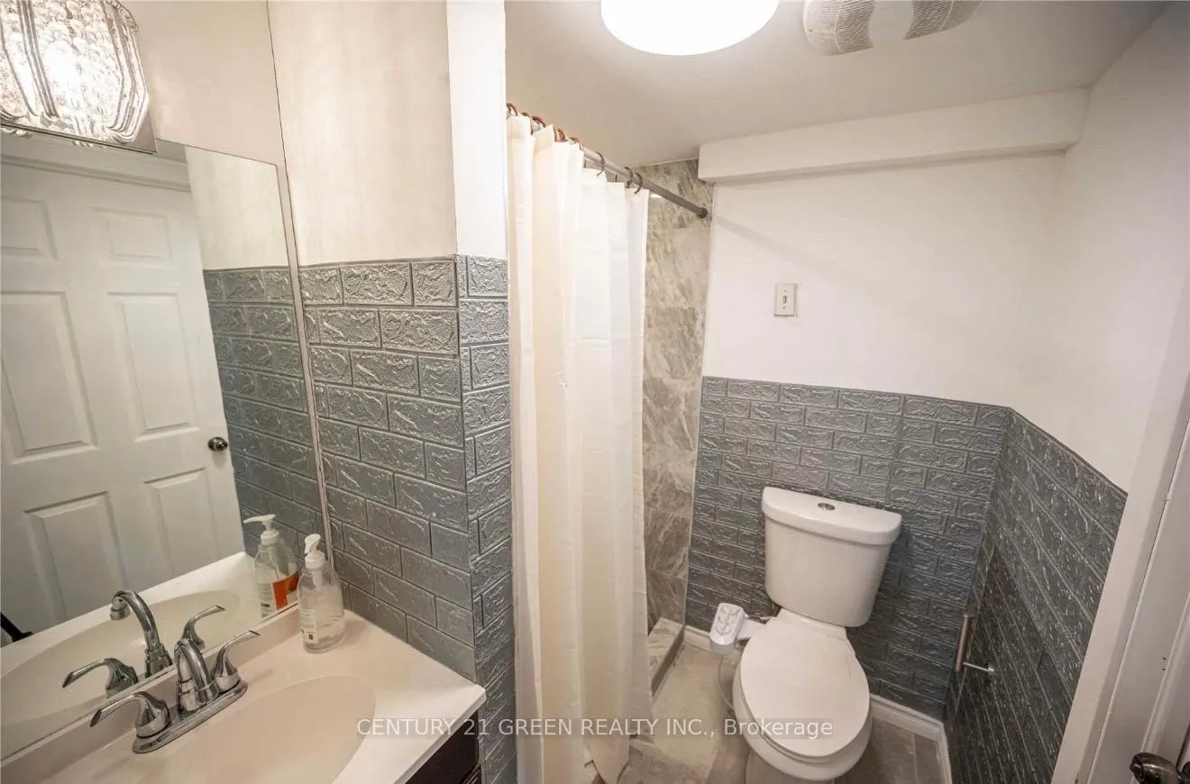Photo 21 of 391 Admiral Drive, London, East I — HOMEH