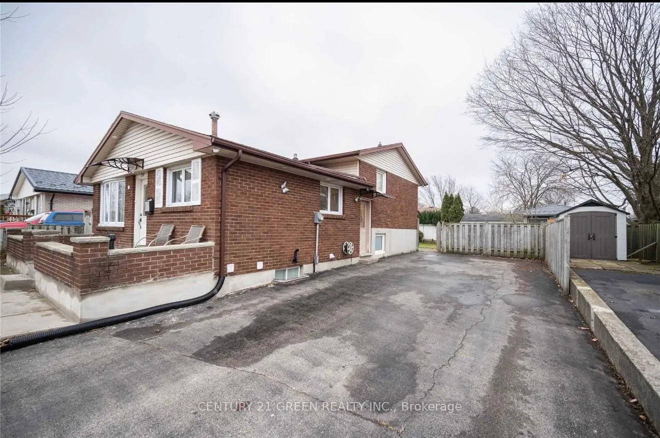 Photo 23 of 391 Admiral Drive, London, East I — HOMEH