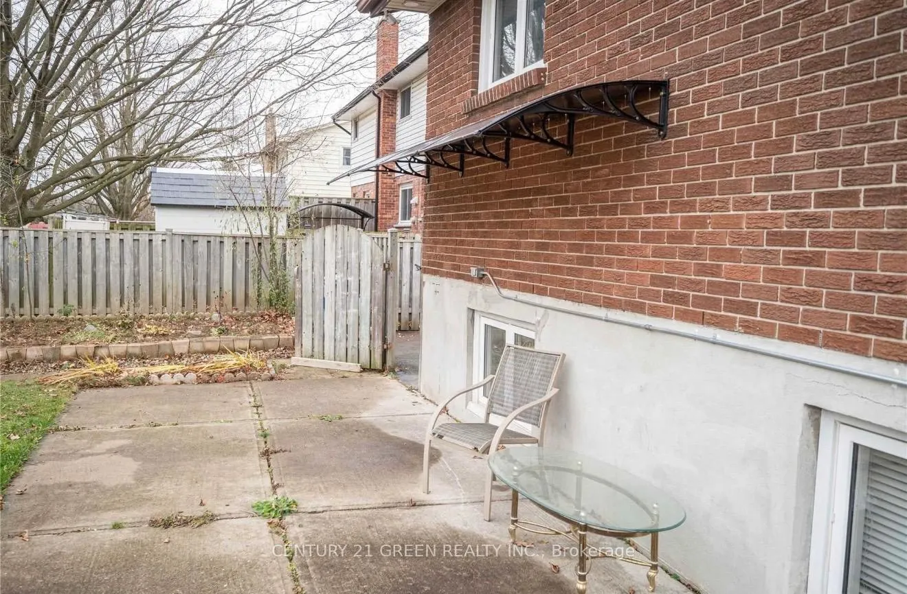Photo 27 of 391 Admiral Drive, London, East I — HOMEH