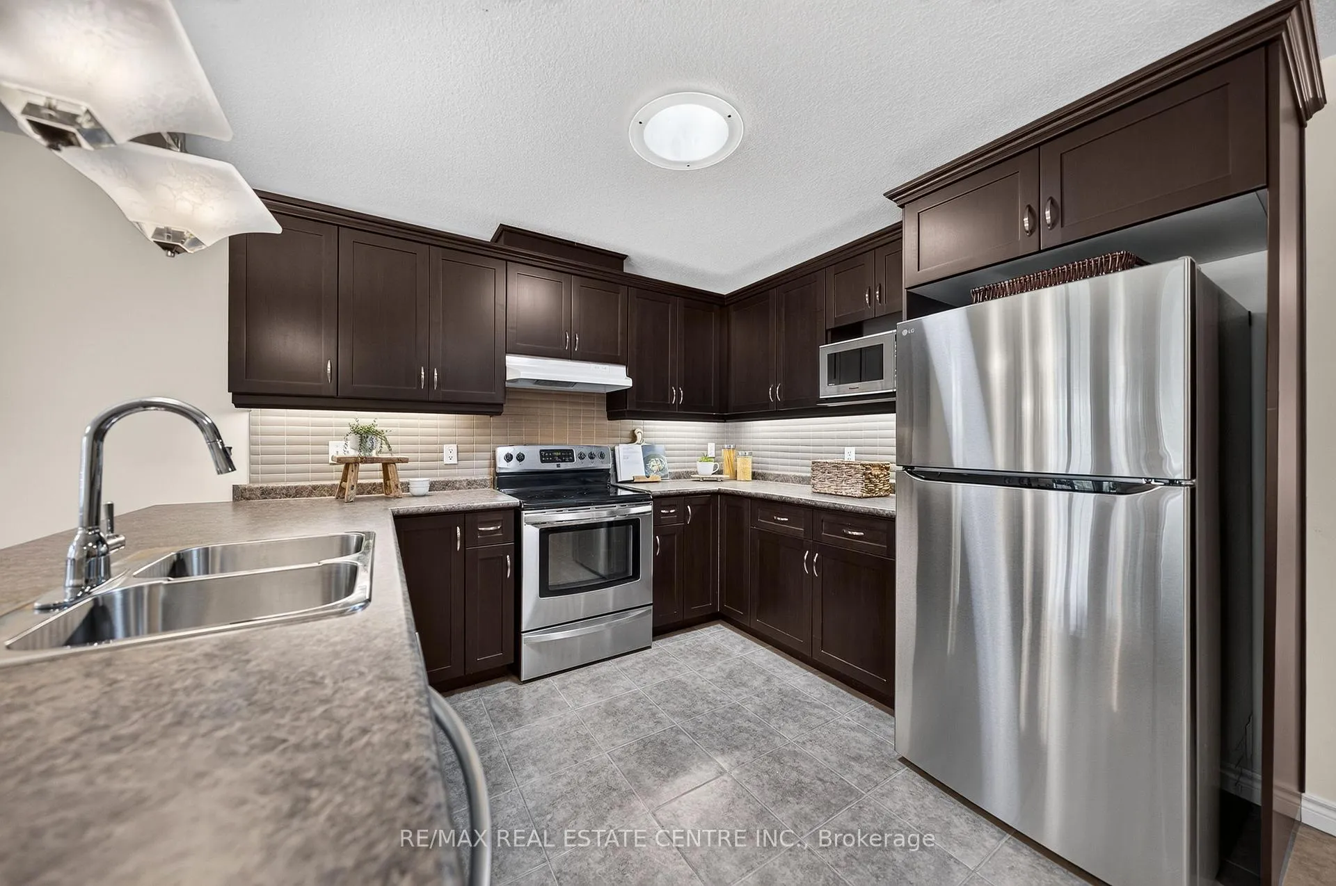 Photo 13 of Unit 38, 35 Green Gate Boulevard, Cambridge, Little's Corners — HOMEH