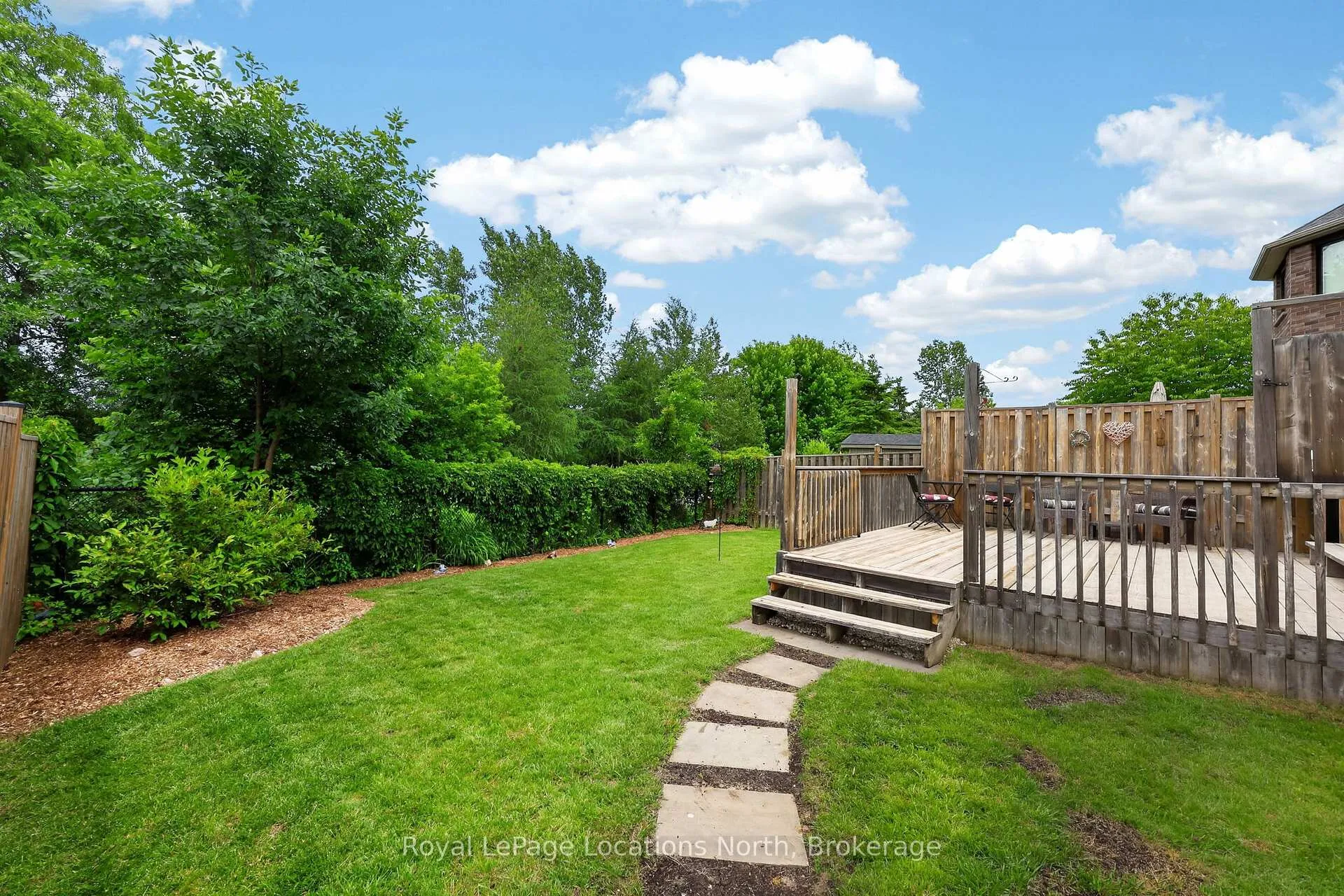 Photo 4 of 165 Findlay Drive, Collingwood — HOMEH