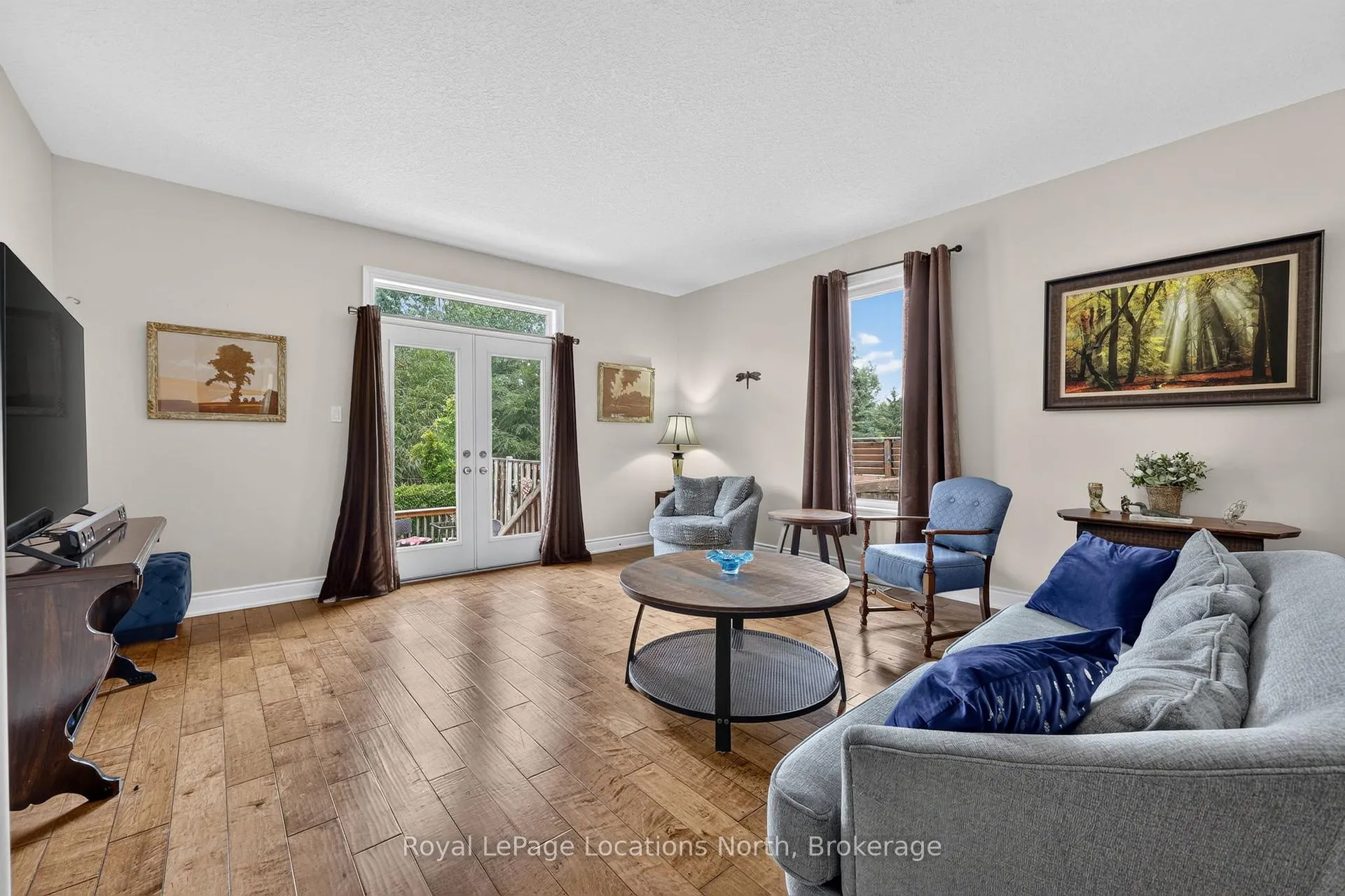 Photo 15 of 165 Findlay Drive, Collingwood — HOMEH