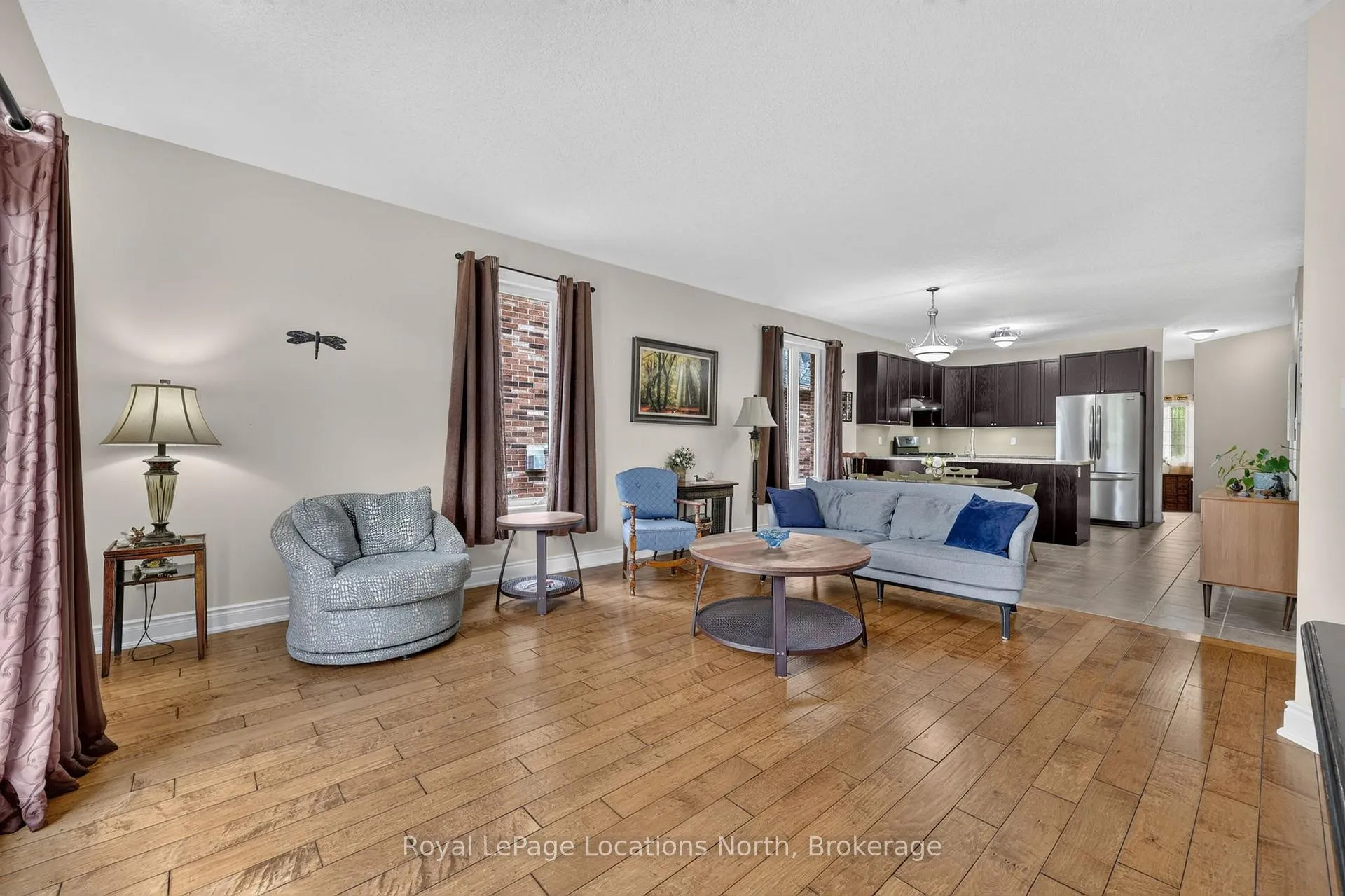 Photo 16 of 165 Findlay Drive, Collingwood — HOMEH