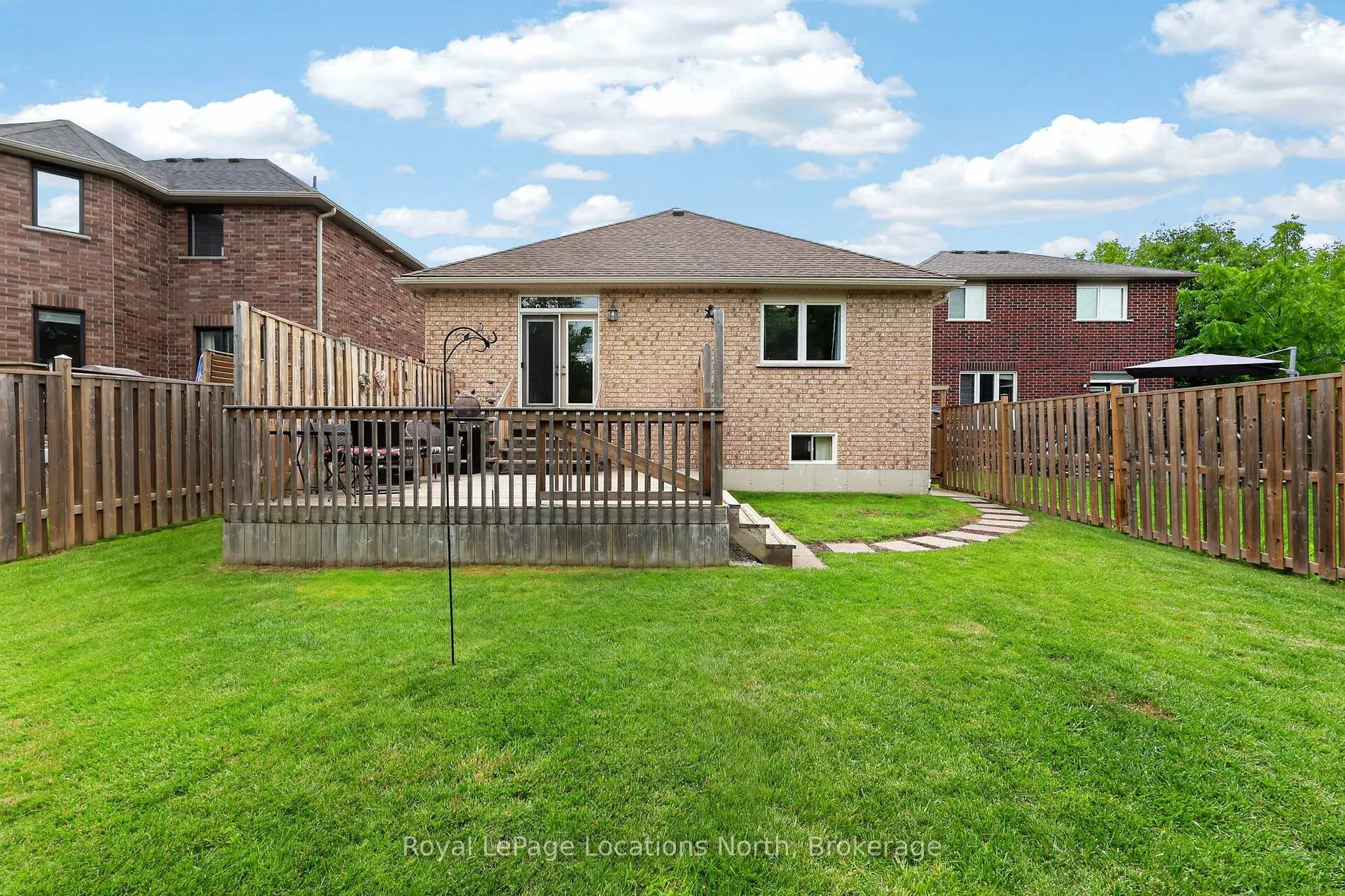 Photo 33 of 165 Findlay Drive, Collingwood — HOMEH