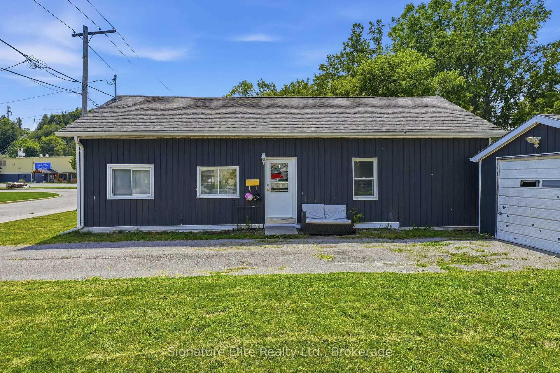 Photo 3 of 56 Alberta Street, Quinte West, Trenton Ward — HOMEH