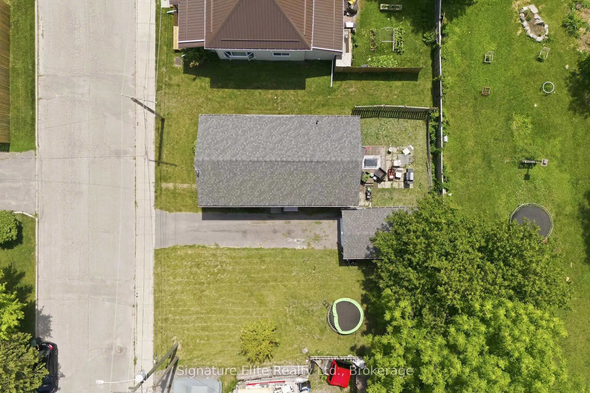 Photo 34 of 56 Alberta Street, Quinte West, Trenton Ward — HOMEH