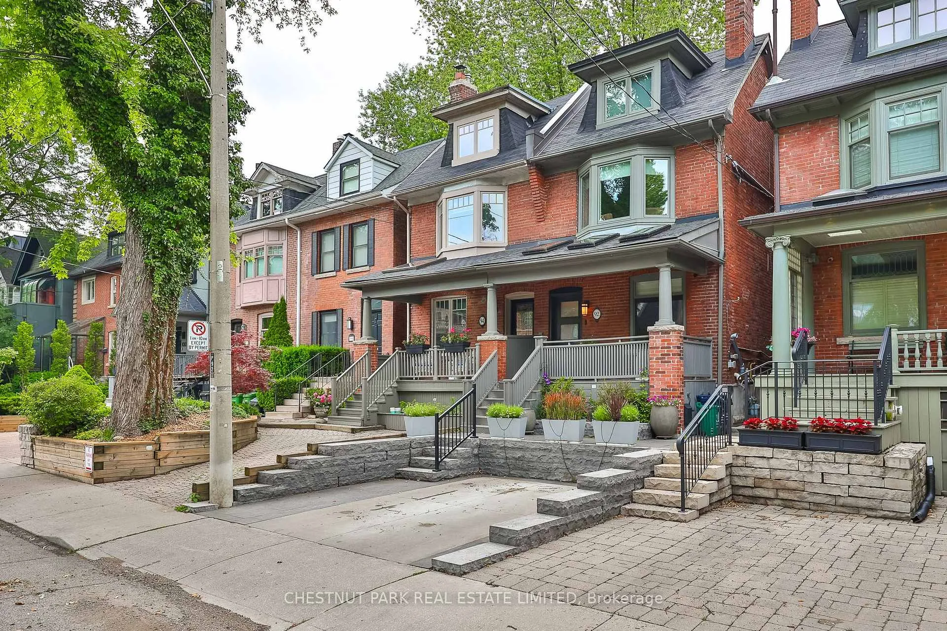 Photo of 92 Balmoral Avenue