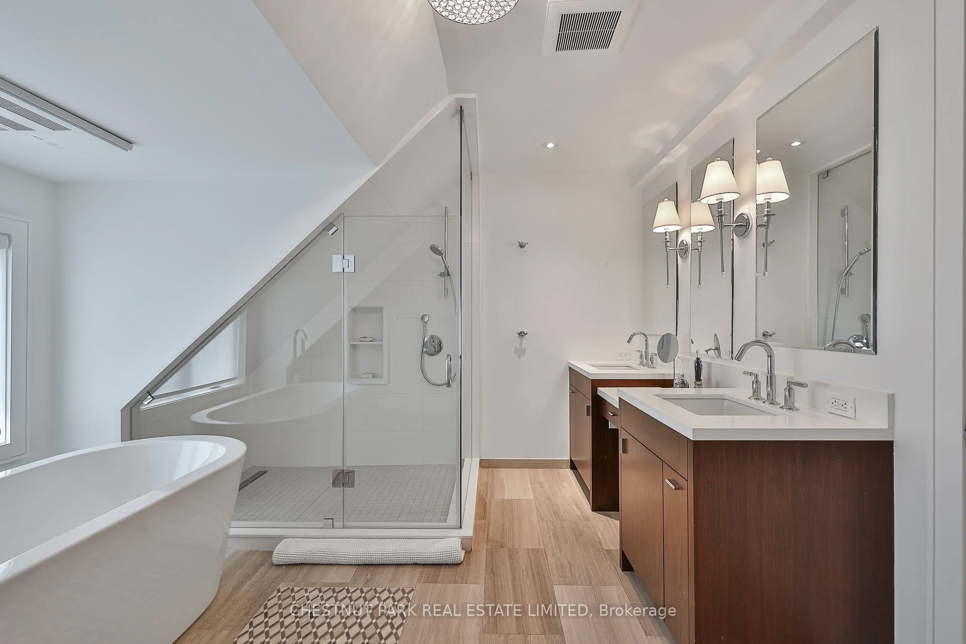 Photo 20 of 92 Balmoral Avenue, Toronto, Yonge-St. Clair — HOMEH
