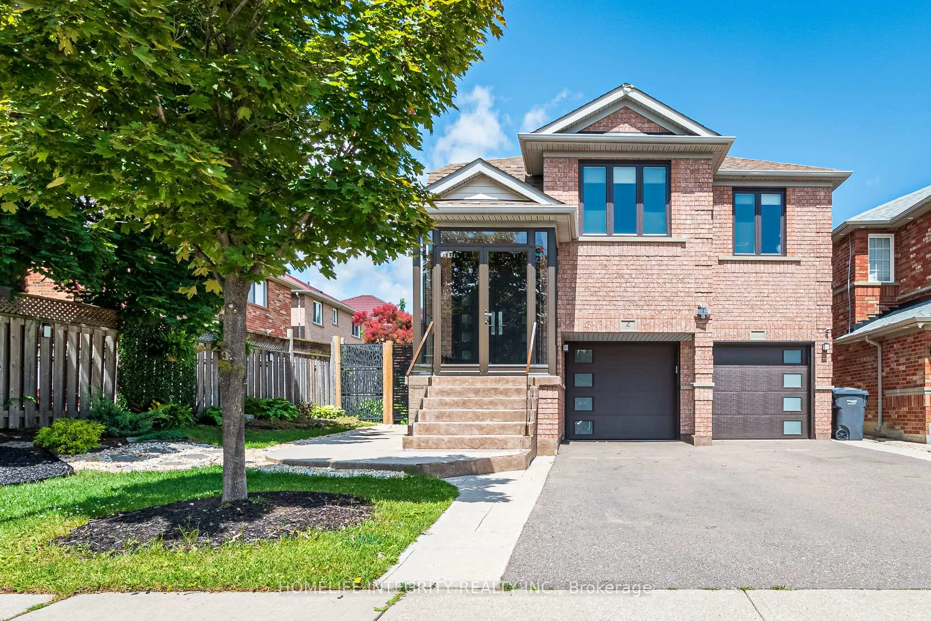 Front of 4 Silverbell Court