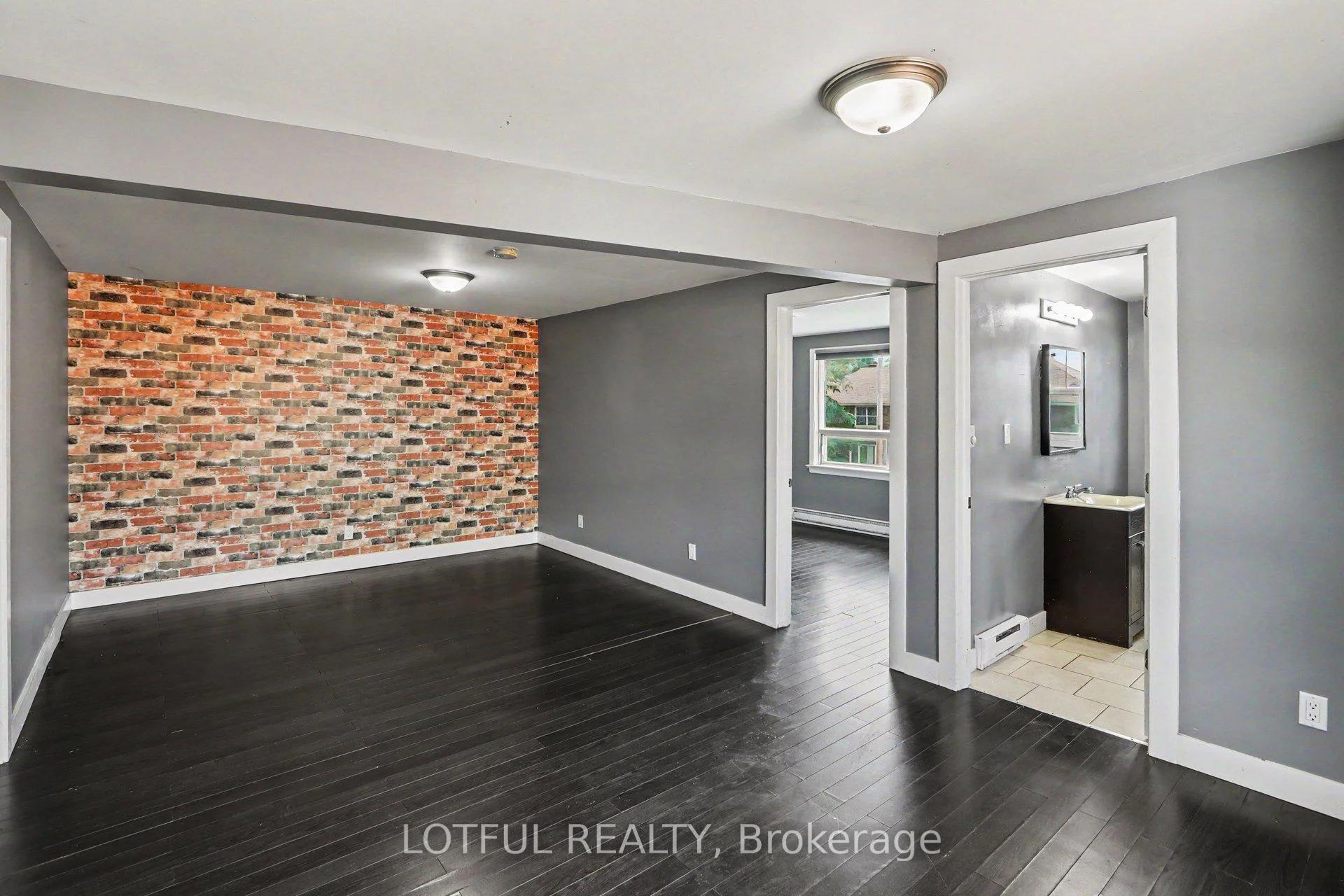Photo 3 of Unit 1, 1107 Aldea Avenue, Ottawa, Billings Bridge — HOMEH