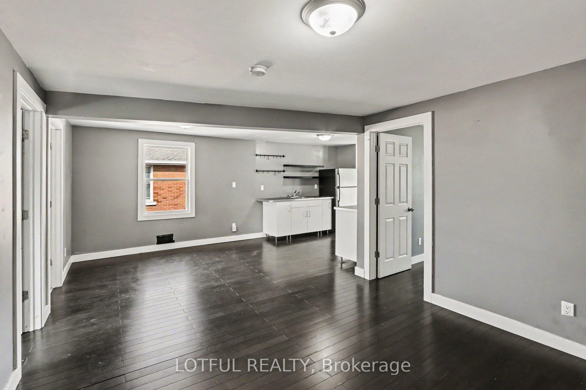 Photo 4 of Unit 1, 1107 Aldea Avenue, Ottawa, Billings Bridge — HOMEH