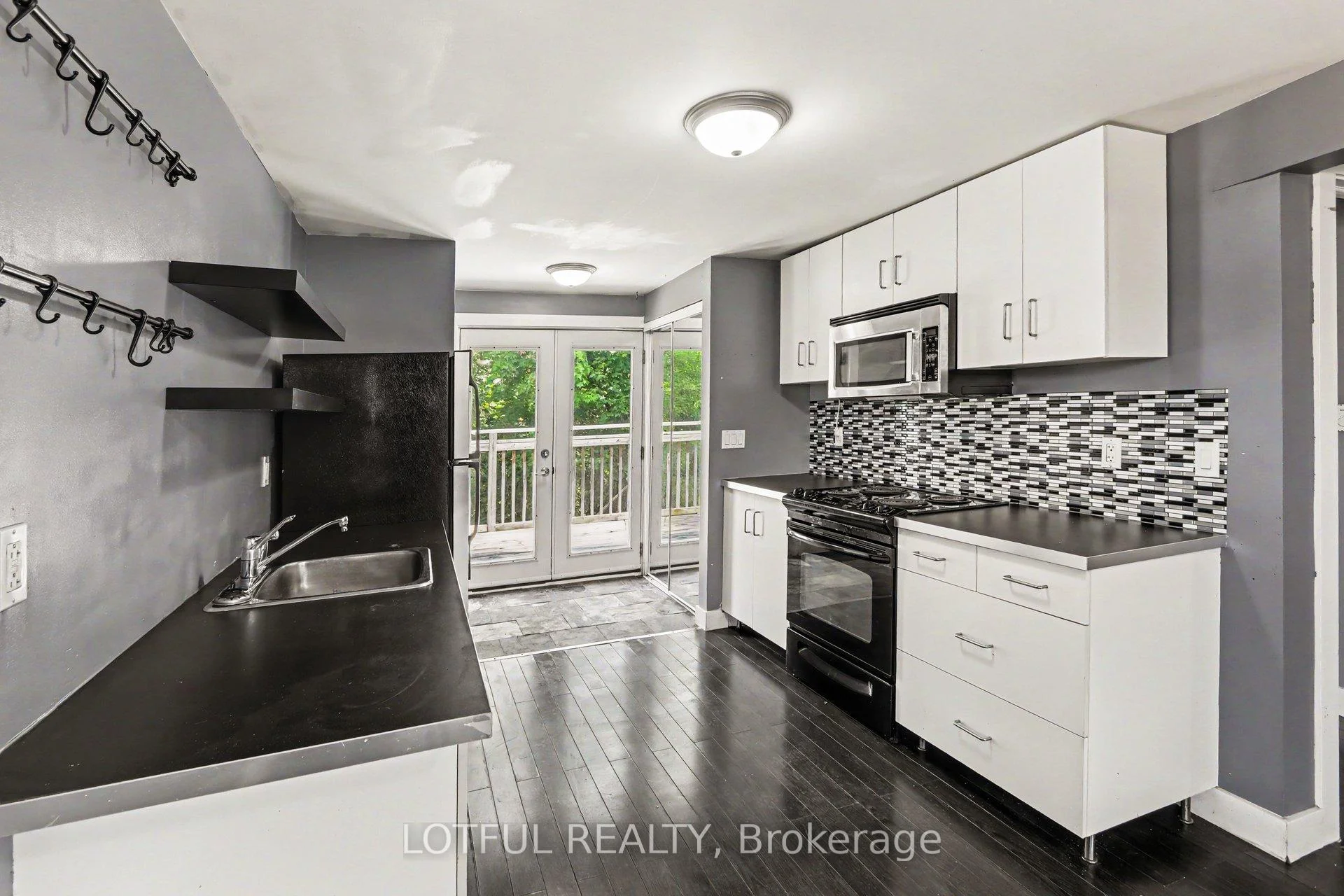 Photo 6 of Unit 1, 1107 Aldea Avenue, Ottawa, Billings Bridge — HOMEH