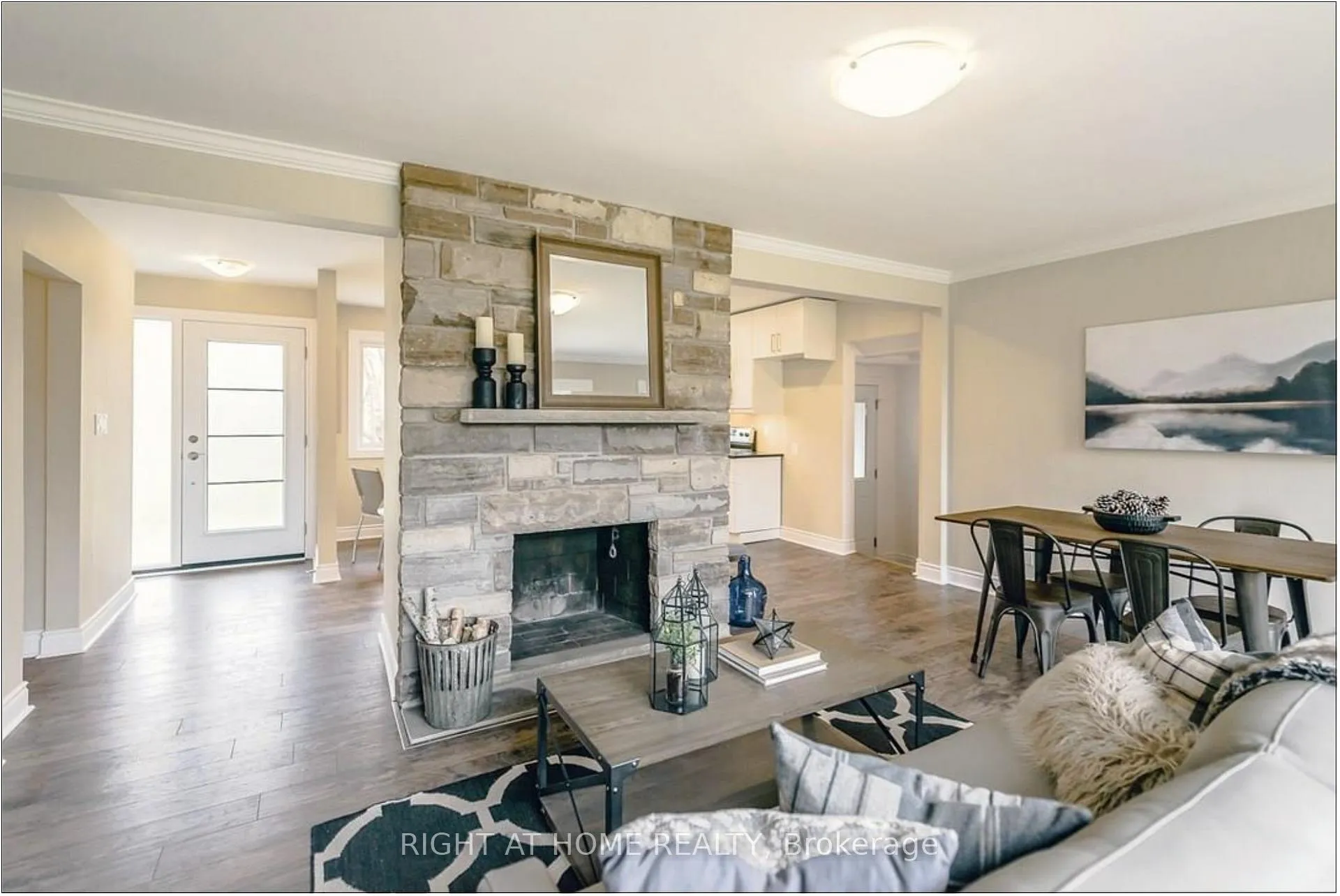 Photo 4 of Unit Main, 653 Geneva Street, St. Catharines, Lakeshore — HOMEH