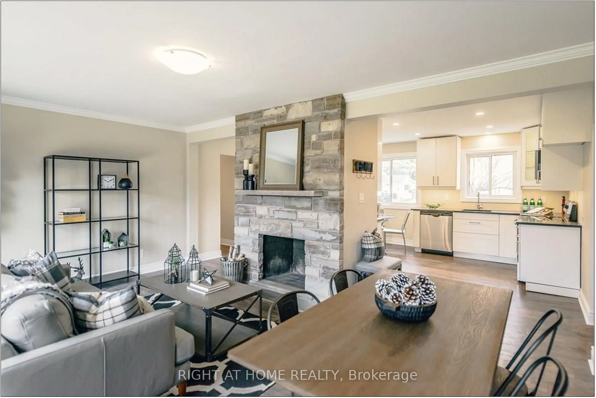 Photo 5 of Unit Main, 653 Geneva Street, St. Catharines, Lakeshore — HOMEH