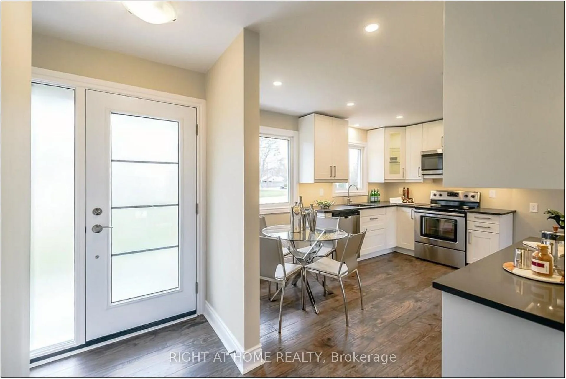Photo 9 of Unit Main, 653 Geneva Street, St. Catharines, Lakeshore — HOMEH