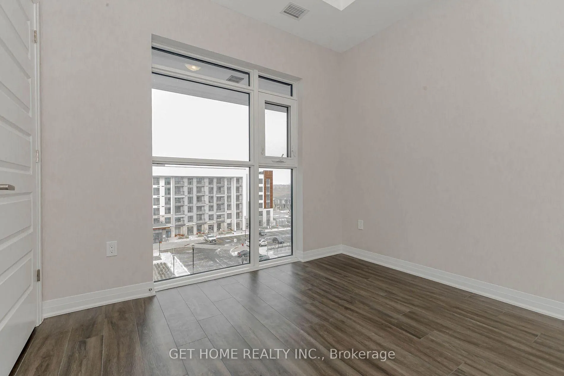 Photo 15 of Unit 609, 480 Gordon Krantz Avenue, Milton, Walker — HOMEH
