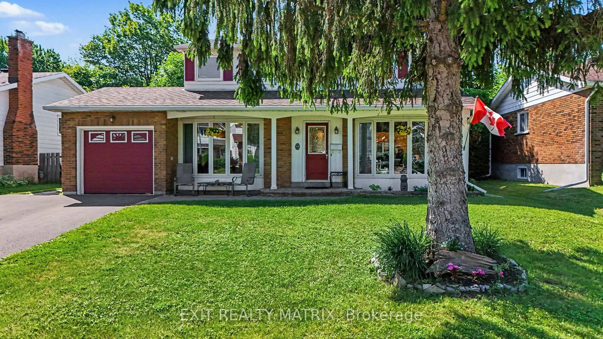 Photo 1 of 18 Highpark Crescent, Ottawa, Blackburn Hamlet — HOMEH