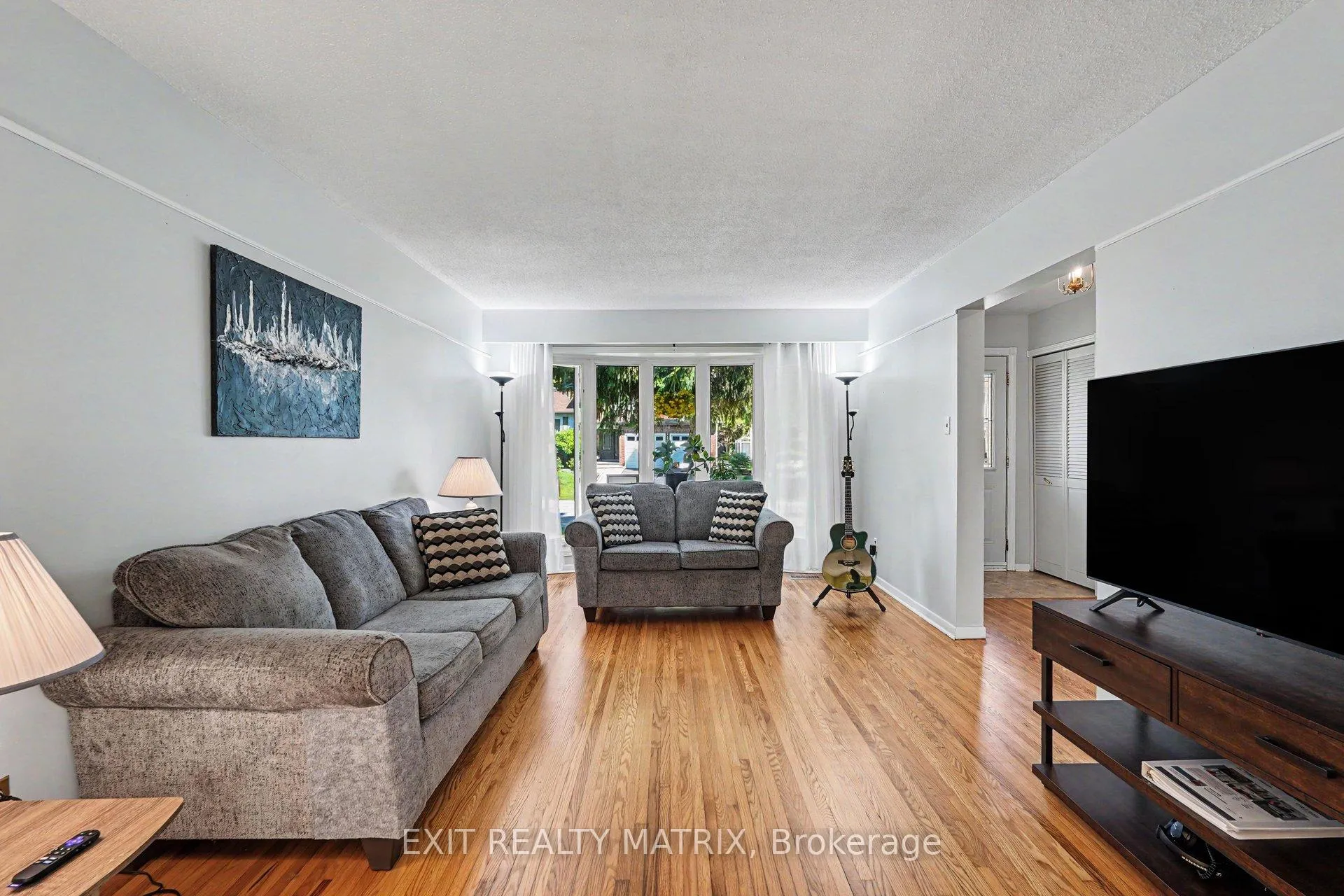 Photo 8 of 18 Highpark Crescent, Ottawa, Blackburn Hamlet — HOMEH
