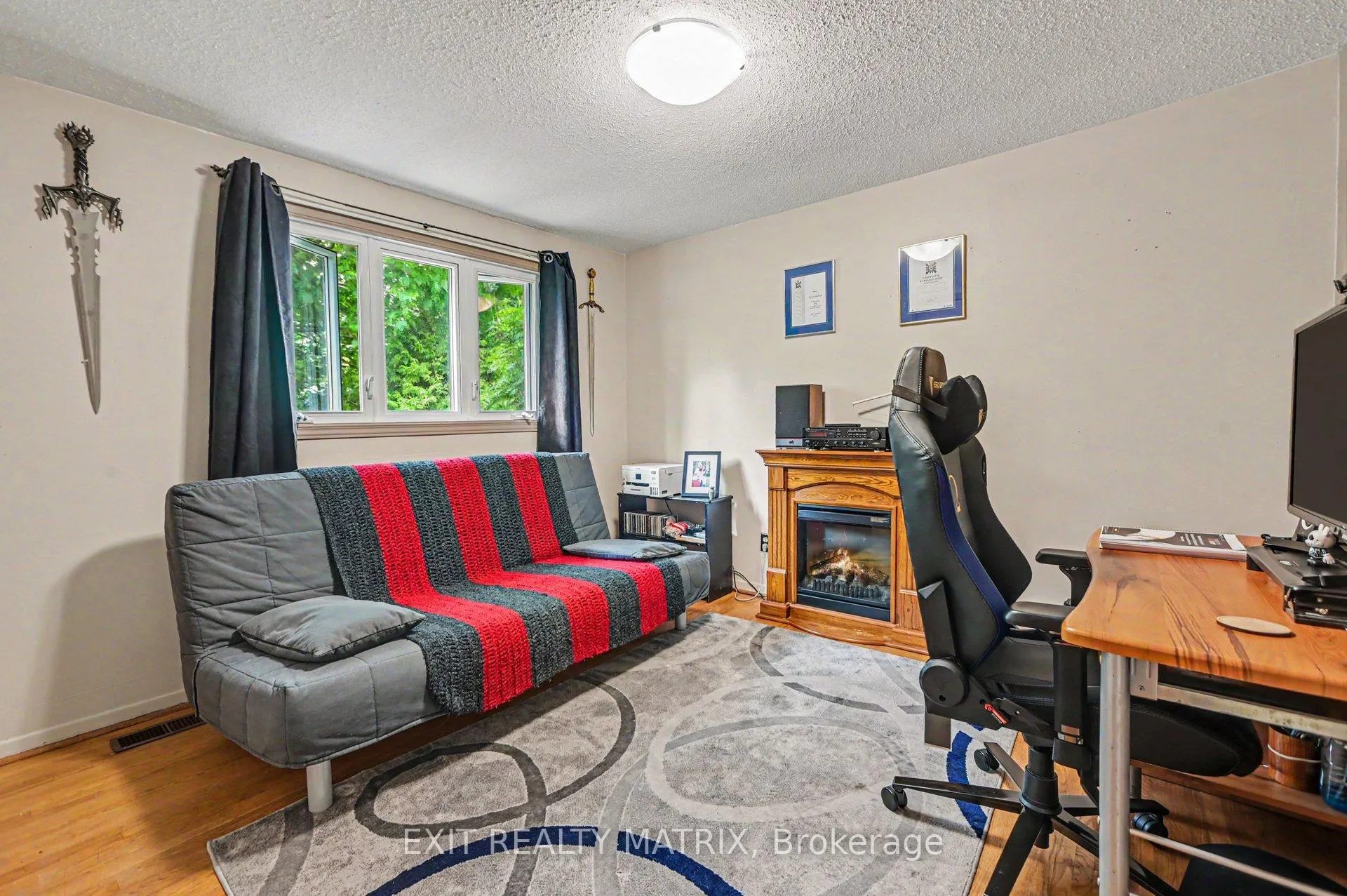 Photo 24 of 18 Highpark Crescent, Ottawa, Blackburn Hamlet — HOMEH