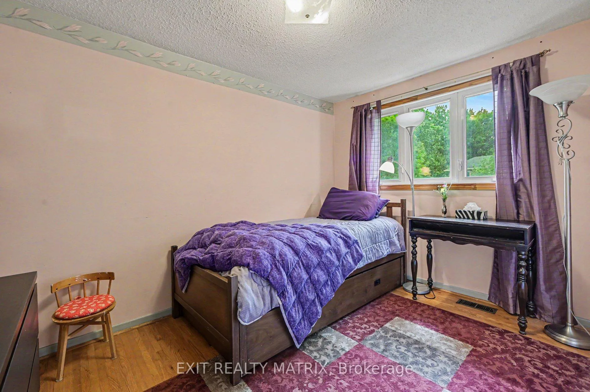 Photo 28 of 18 Highpark Crescent, Ottawa, Blackburn Hamlet — HOMEH