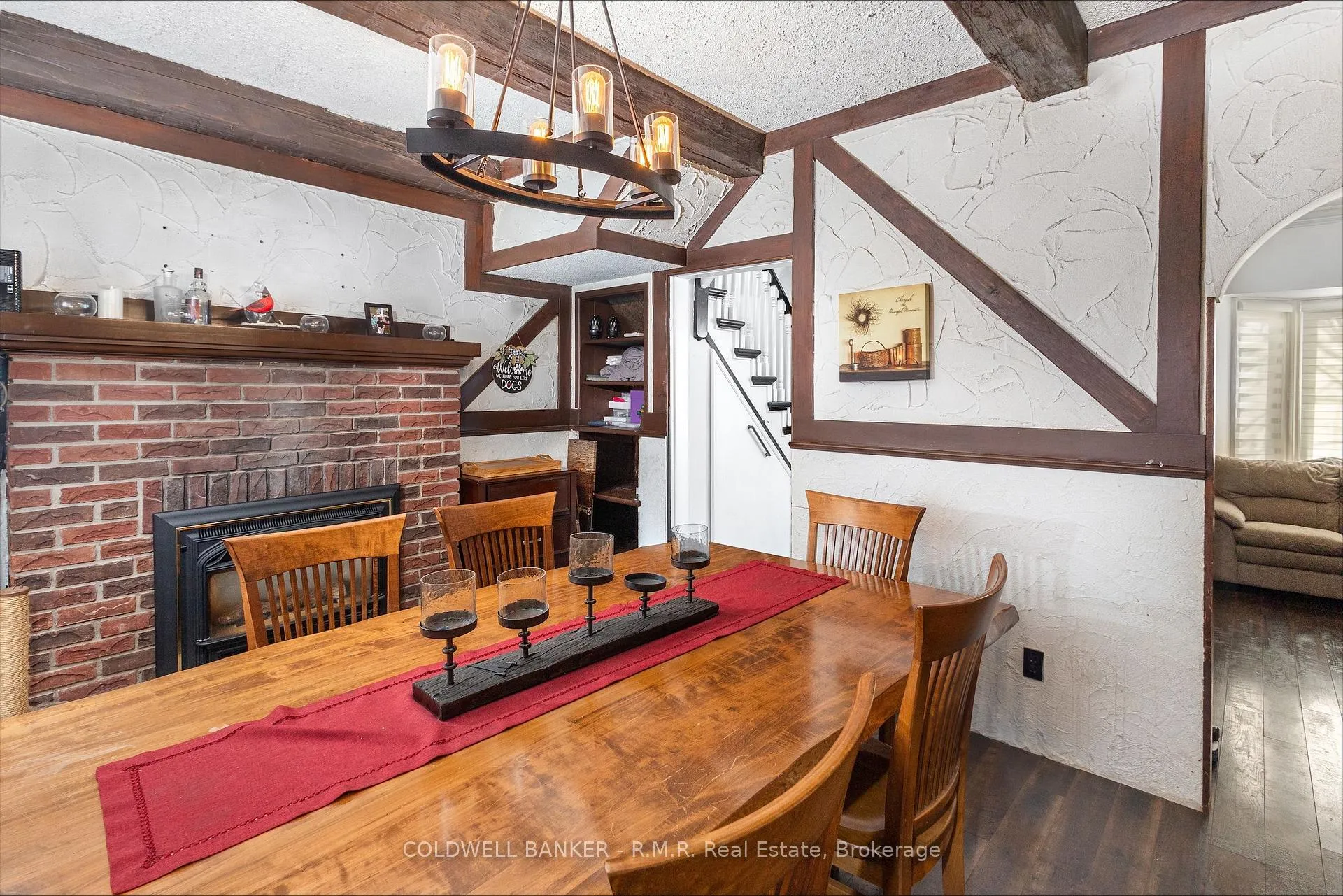 Photo 10 of 52 Glenelg Street E, Kawartha Lakes, Lindsay — HOMEH
