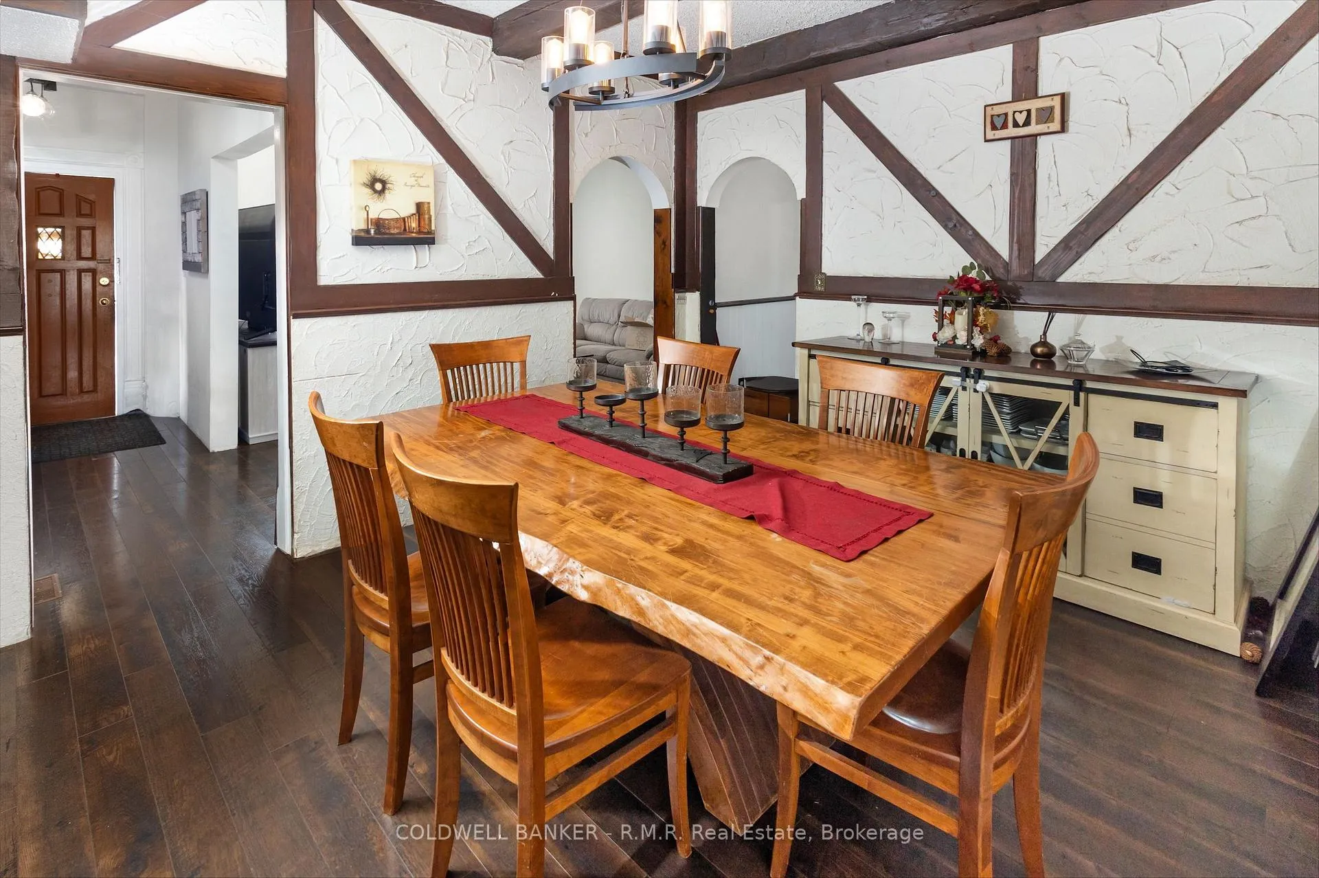 Photo 11 of 52 Glenelg Street E, Kawartha Lakes, Lindsay — HOMEH