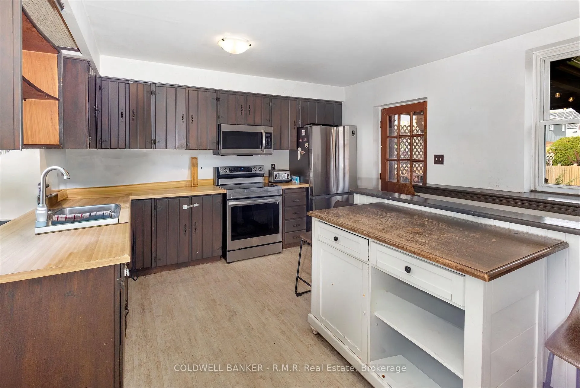 Photo 12 of 52 Glenelg Street E, Kawartha Lakes, Lindsay — HOMEH