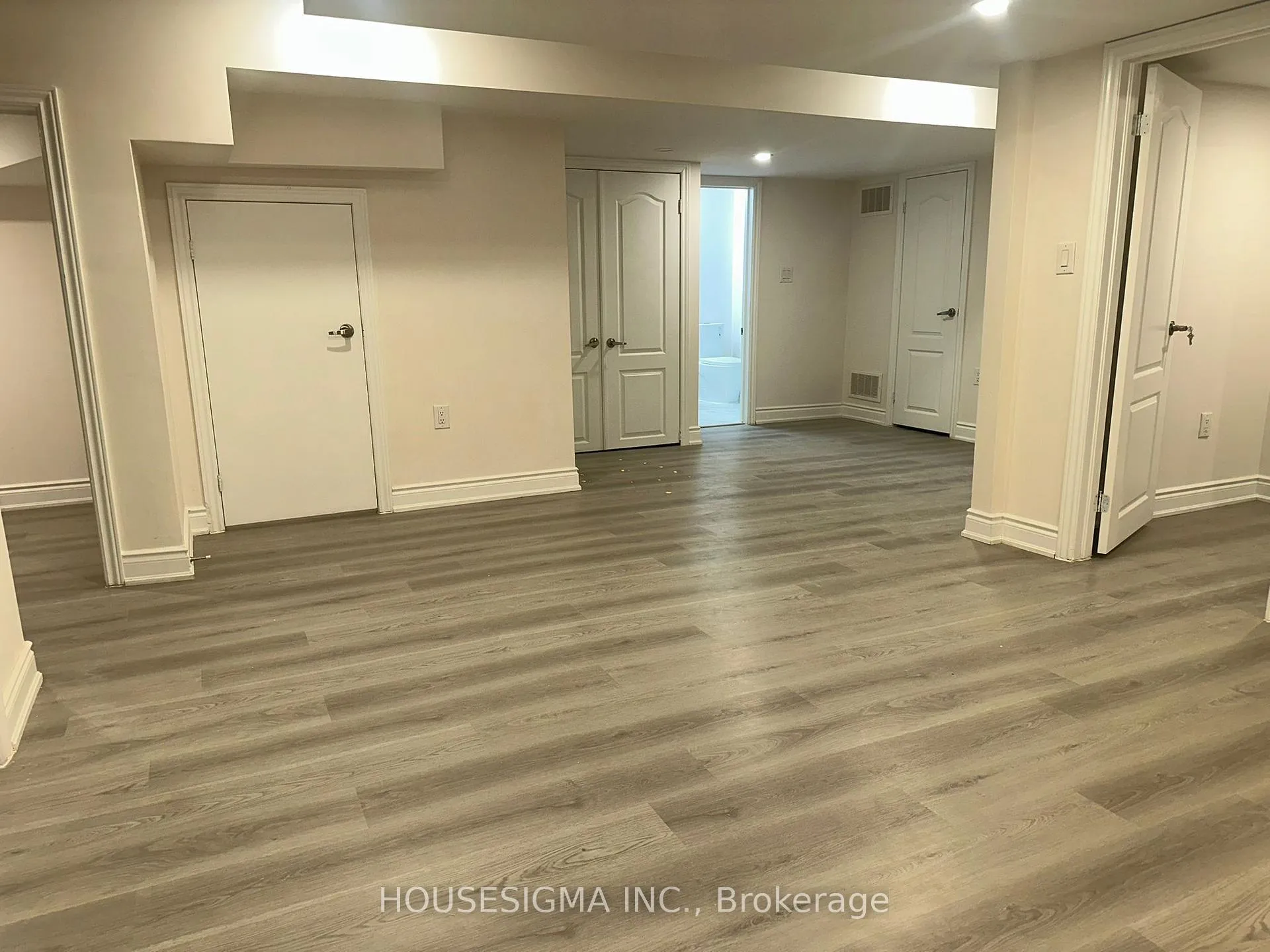 Photo 6 of Unit Basement, 11 Pine Landing Trail, Brampton, Sandringham-Wellington — HOMEH