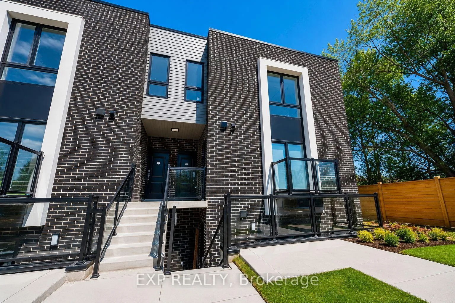Photo 1 of Unit 206, 6065 Mcleod Road, Niagara Falls, Arad/Fallsview — HOMEH