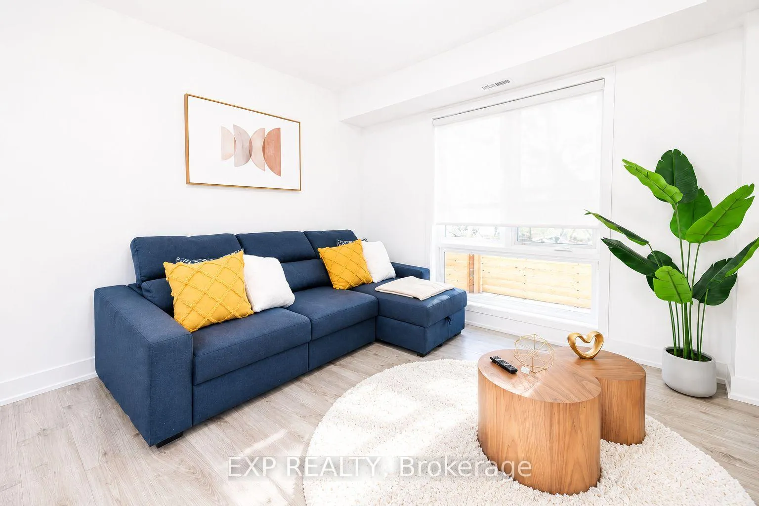 Photo 2 of Unit 206, 6065 Mcleod Road, Niagara Falls, Arad/Fallsview — HOMEH