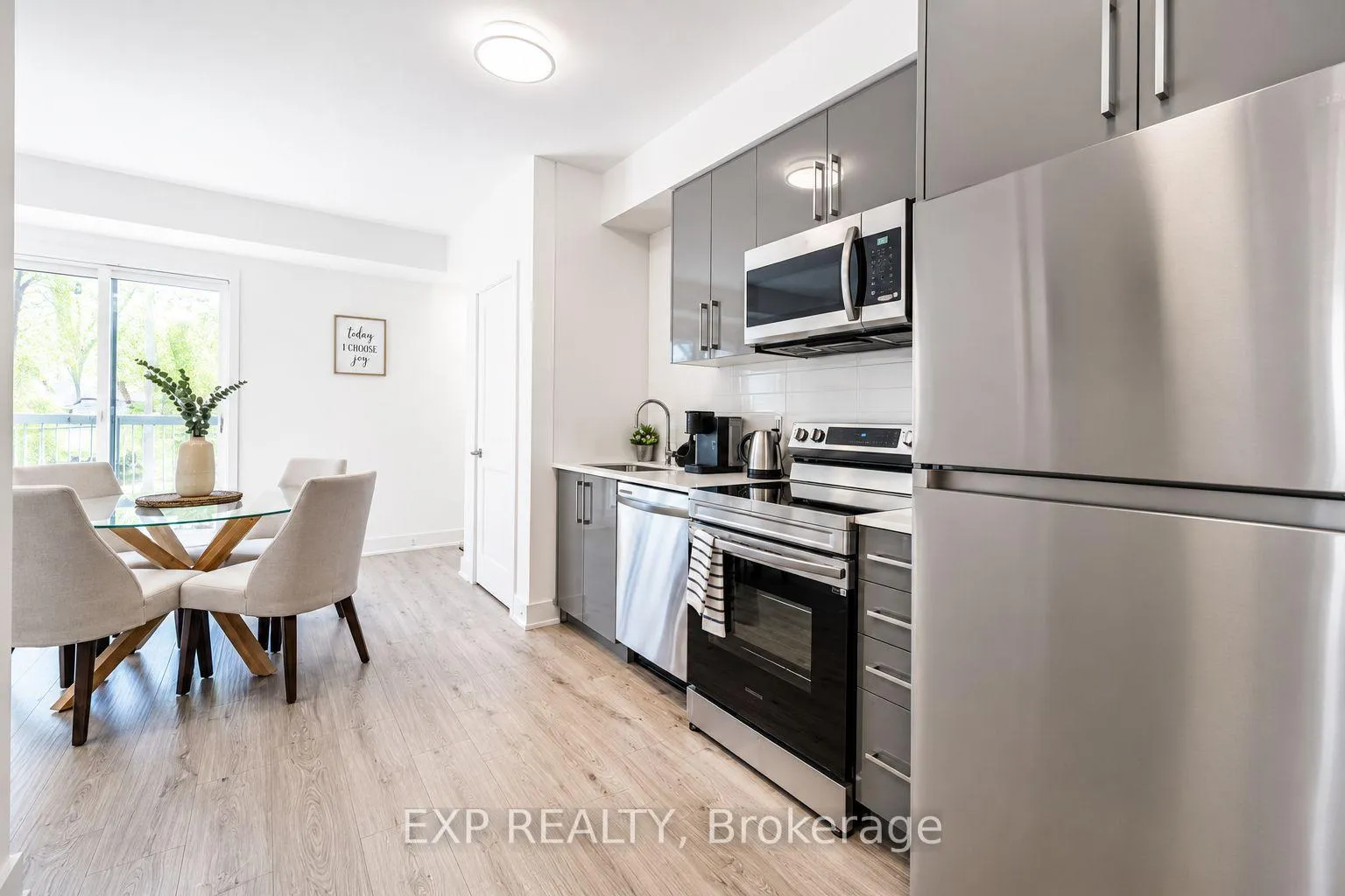 Photo 5 of Unit 206, 6065 Mcleod Road, Niagara Falls, Arad/Fallsview — HOMEH
