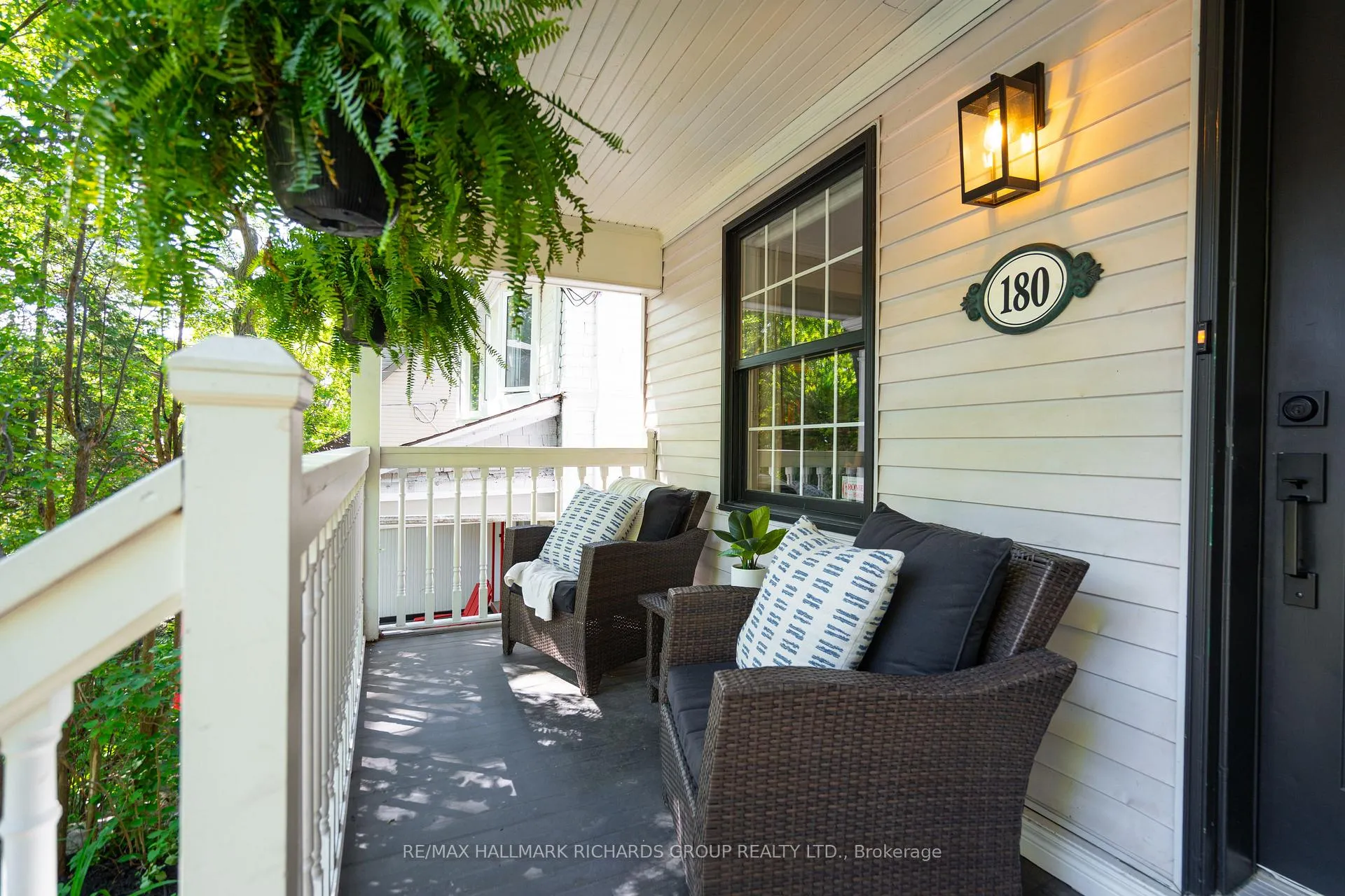 Photo 2 of 180 Willow Avenue, Toronto, The Beaches — HOMEH