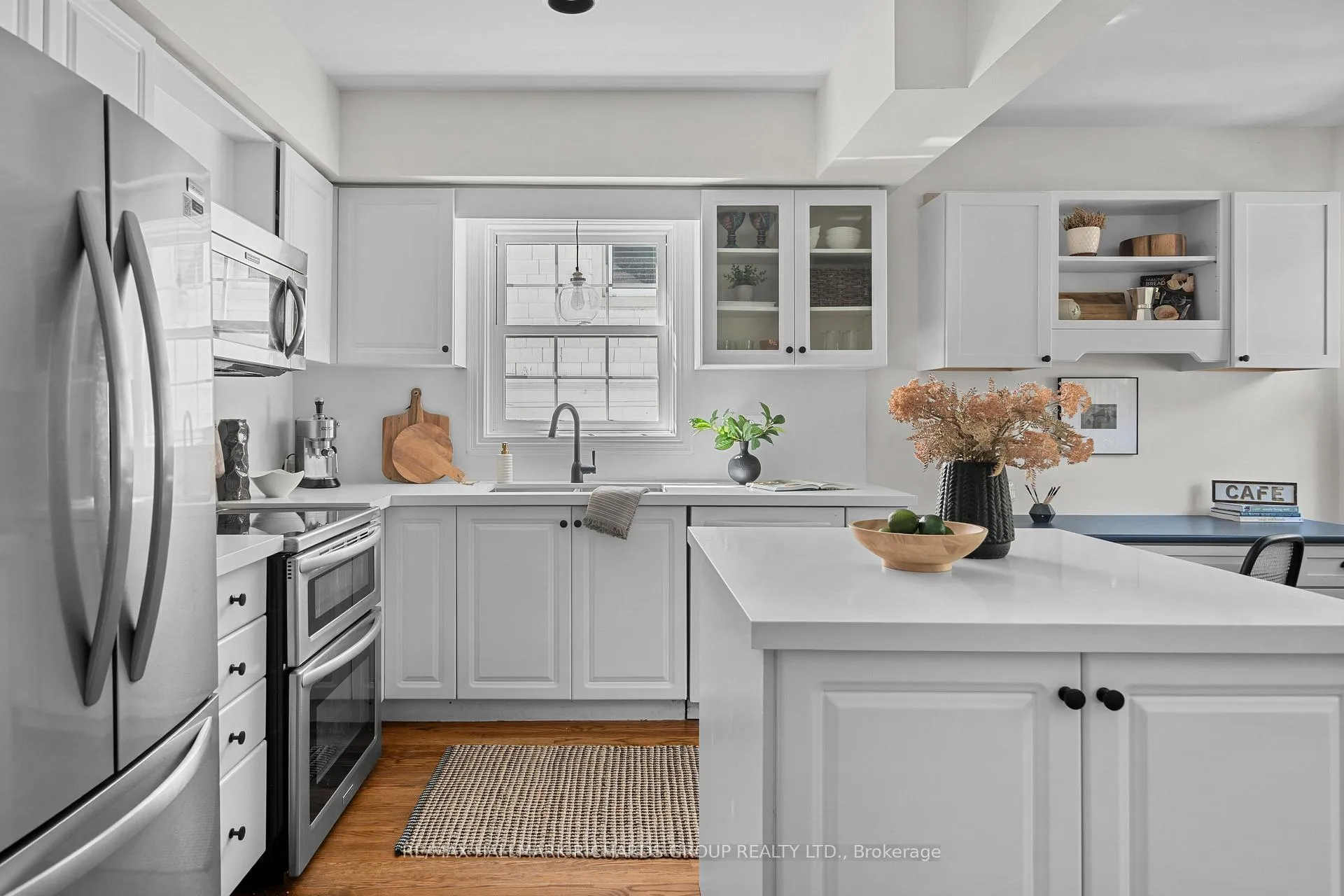 Photo 10 of 180 Willow Avenue, Toronto, The Beaches — HOMEH