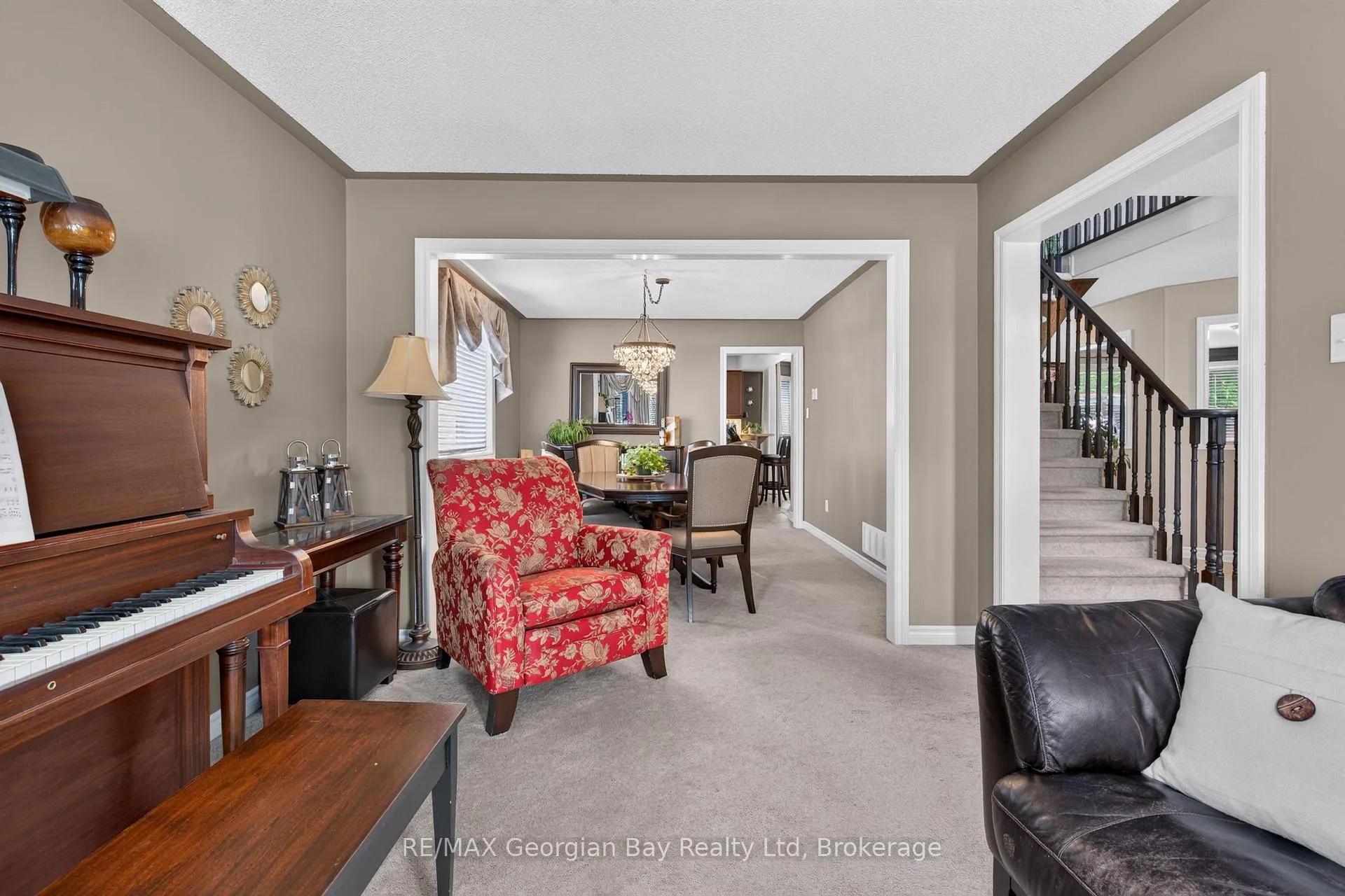 Photo 5 of 400 Keller Drive, Midland — HOMEH
