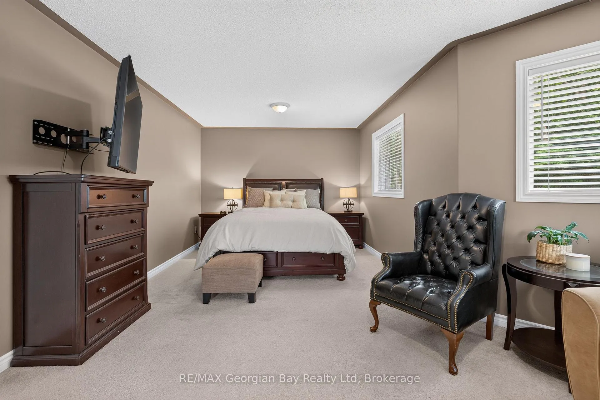Photo 20 of 400 Keller Drive, Midland — HOMEH