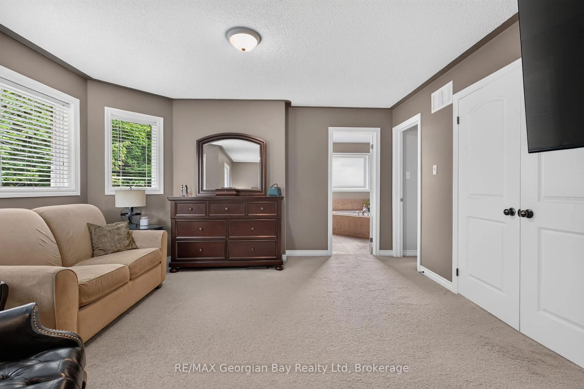 Photo 21 of 400 Keller Drive, Midland — HOMEH