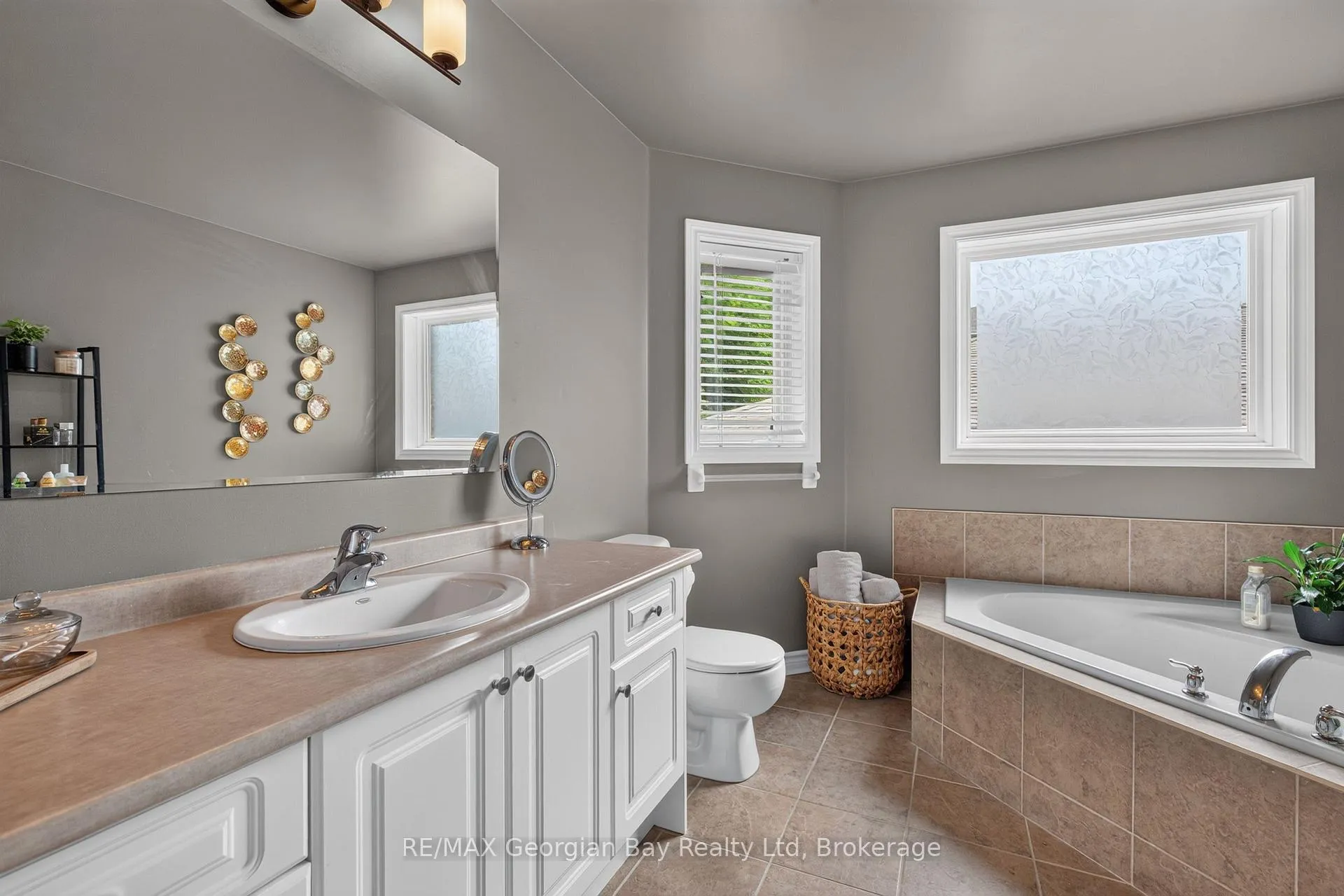 Photo 22 of 400 Keller Drive, Midland — HOMEH