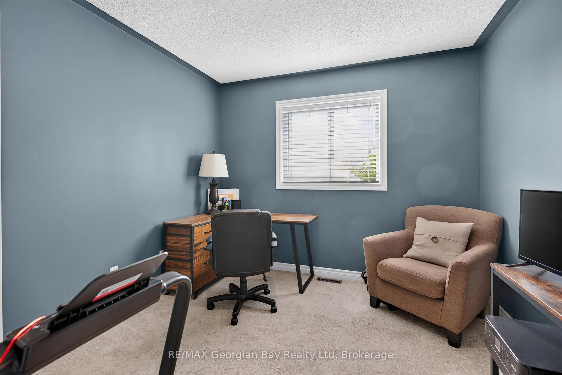 Photo 24 of 400 Keller Drive, Midland — HOMEH